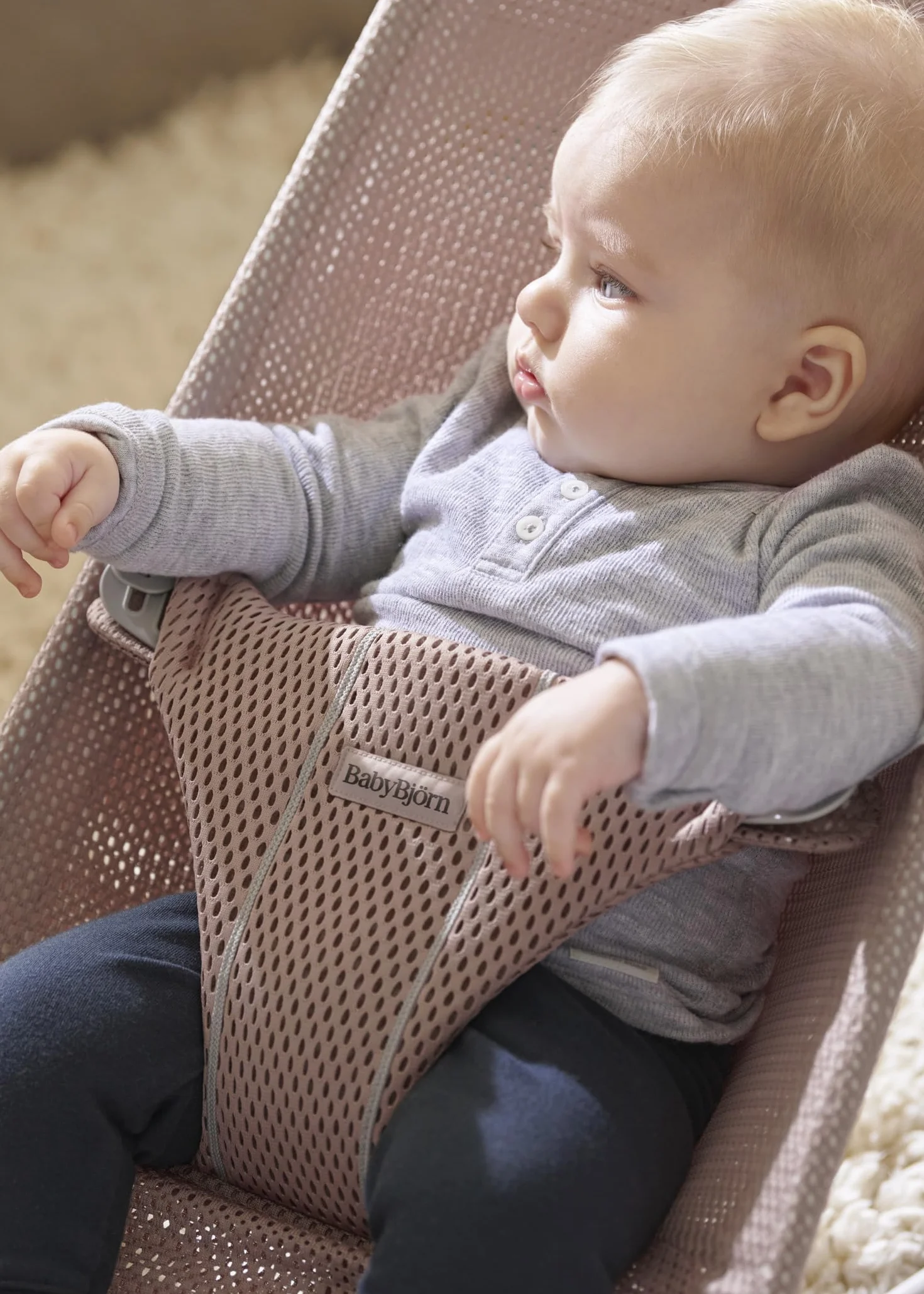 BabyBjörn Babywippe Bliss, Netzstoff, Altrosa