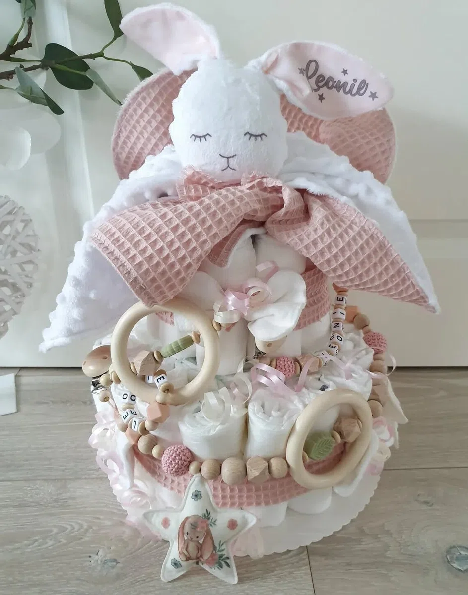 Windeltorte XXXL mit Namen - Kuscheltier süßer Hase - Schnullerkette Greifling Kinderwagenkette - Geschenk, Babyparty, Geburt Taufe + Gratis Grußkarte (Katze Kätzchen rosa)