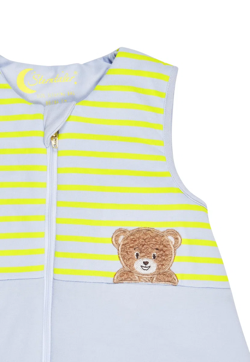 Sterntaler Schlafsack mit Beinen Bär Bo aus Baumwoll-Jersey, Hydrocool-Futter, integrierte Stulpen an den Beinen, Zwei-Wege-Reißverschluss und Applikation auf der Brust; eisblau; 1,50 TOG, Größe 74