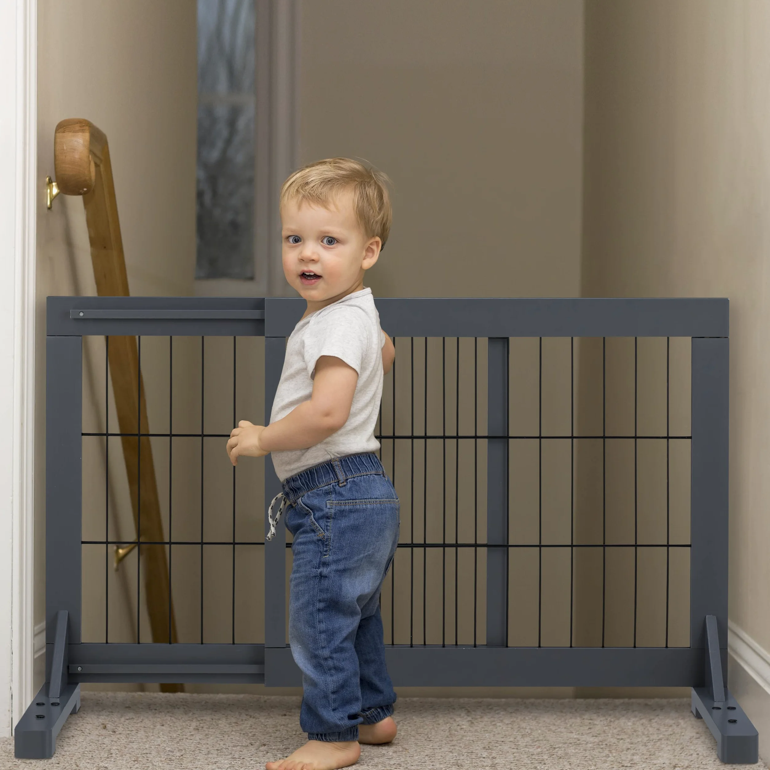 Relaxdays Absperrgitter, ausziehbares Schutzgitter, Treppe & Tür, HxB: 56 x 70-108 cm, freistehend, Kinder & Hunde, grau