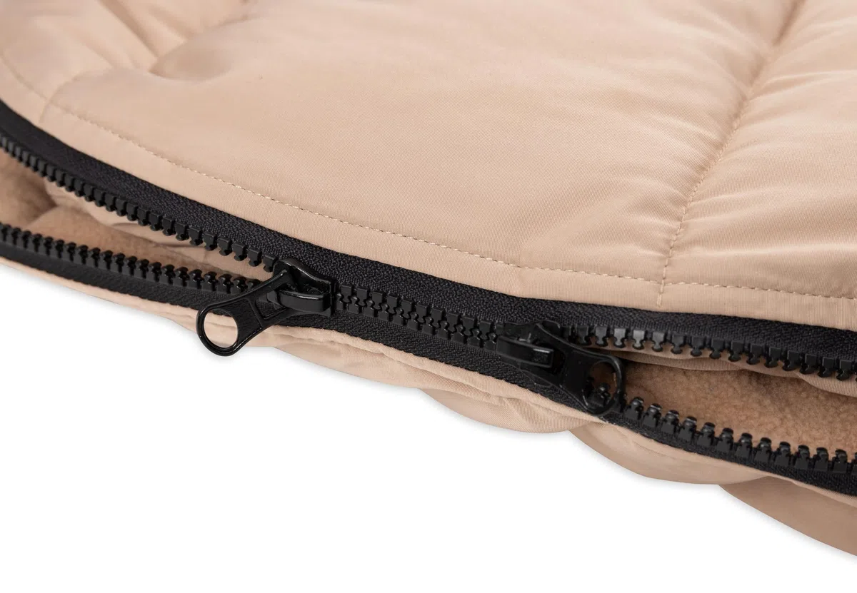 Jollein Fußsack Puffed - Biscuit - Für Babyschale Kinderautositz Gruppe 0+ und Kinderwagen - Für 3-Punkt- und 5-Punkt-Gurt