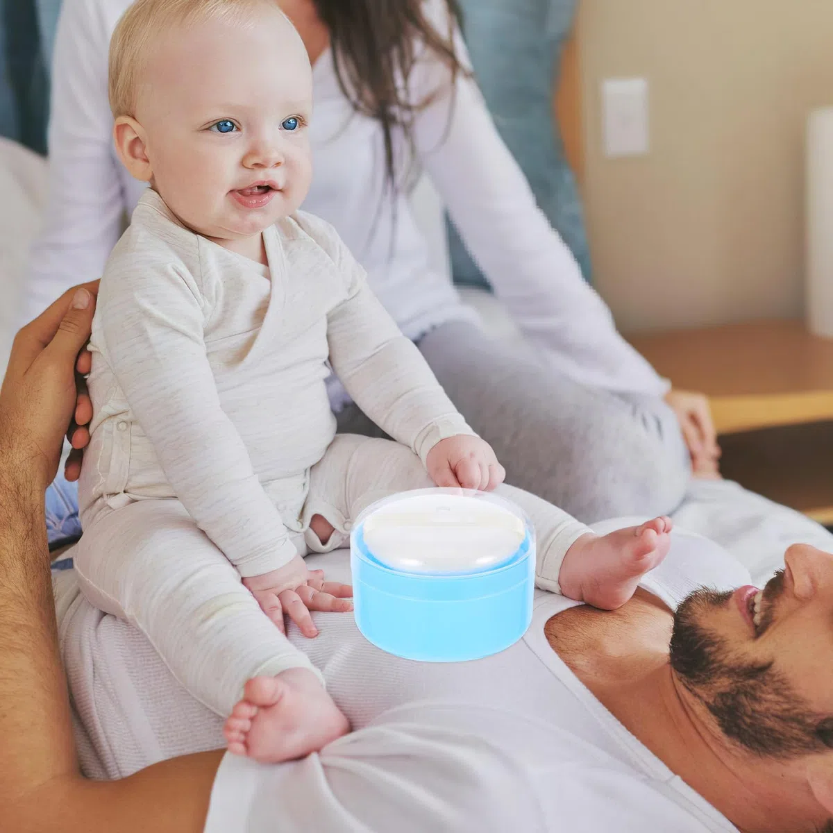 Tragbare Einhandbedienung mit Babypuderdose Aufbewahrungsbox Babypuder Puderquaste aus Kunststoff und Baumwolle Einfache Praktisches Design für Täglichen Gebrauch zu Hause
