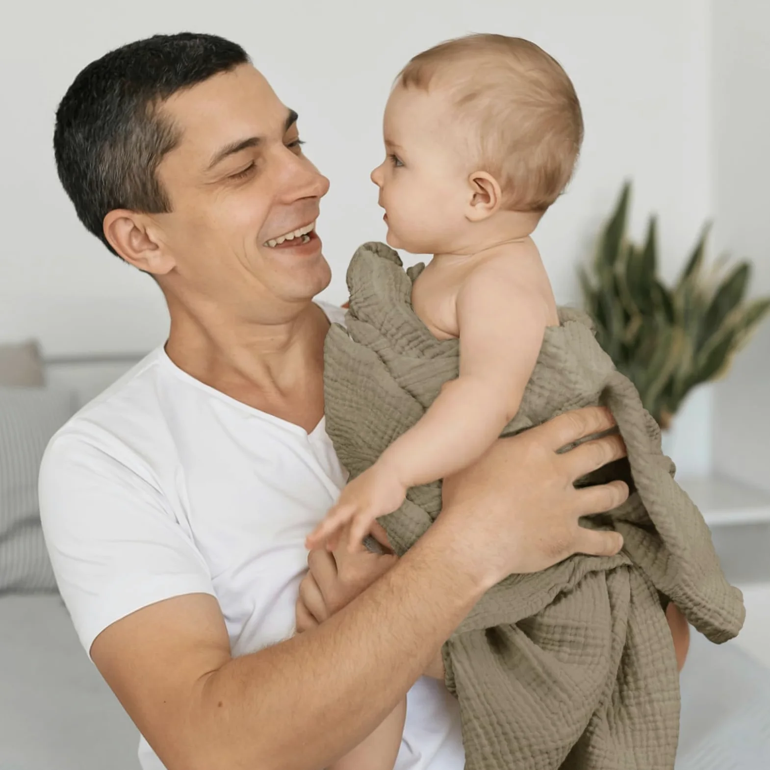 lulumoon Baby Pucktuch Musselin Decke - Baumwolle Dünne Atmungsaktive Babydecke - Baby Swaddle Decke Tücher für Junge und Mädchen 3er-Pack (Oliv)