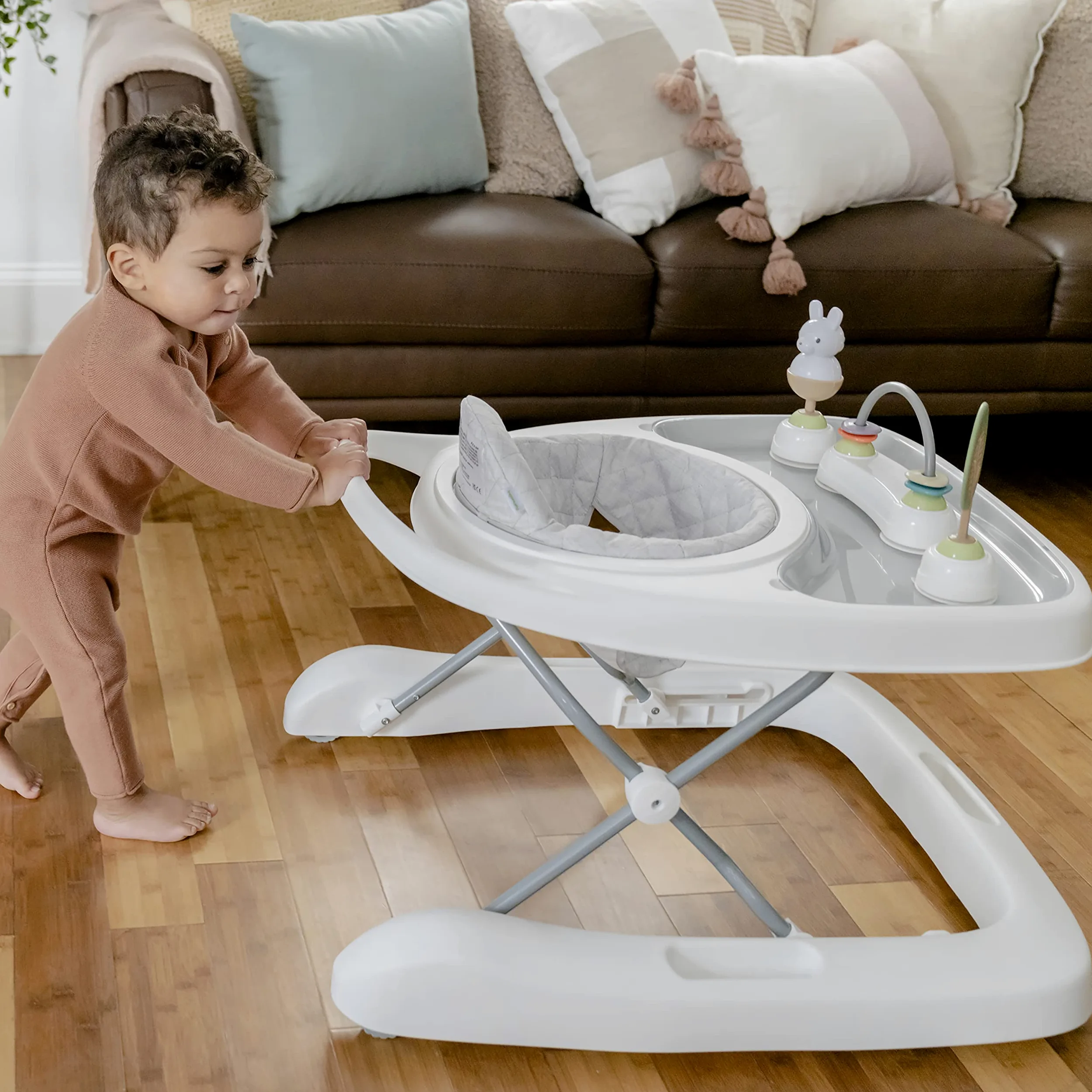 Ingenuity, Step & Sprout 3-in-1 Baby Lauflernhilfe, First Forest, Lauflernwagen mit Natur inspirierten Spielzeuge, höhenverstellbar, zusammenklappbar, einfach zu reinigen, ab 6 Monaten