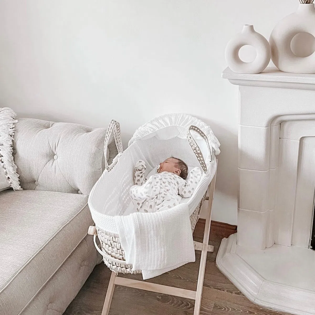Clair de Lune Babykorb mit Waffelpalme, 75 x 28 cm, Weiß