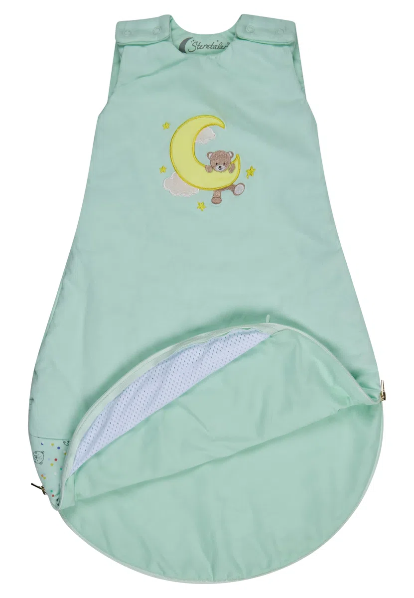 Sterntaler Babyschlafsack 62/68 cm Bär Bo, Polycotton-Schlafsack mit Stickerei, Hydrocool Futter, leichter Wattierung, Zwei-Wege-Reißverschluss, Mesheinsatz, mintgrün, 1,50 TOG, Größe 68