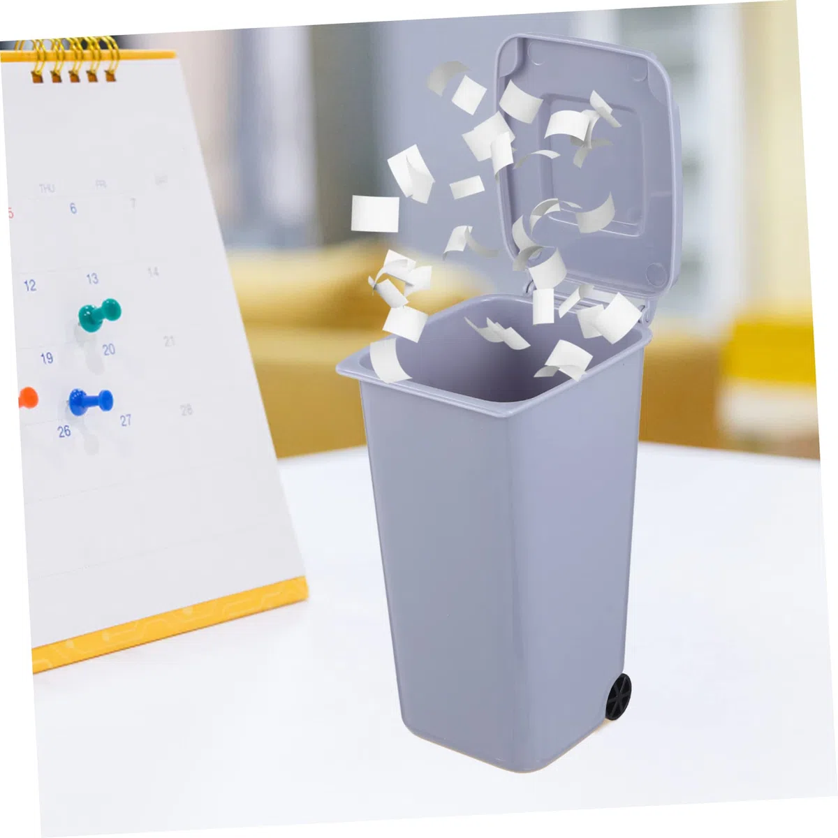 Mini-Mülleimer, Mini-Spielzeug, 8 Stück, Kunststoff, Mini-Mülleimer, Mini-Mülleimer, Kunststoff-Mülleimer, Tisch-Mülleimer, Multifunktions-Stifthalter, Mini-Desktop-Mülleimer, blauer Mülleimer (Farbe: