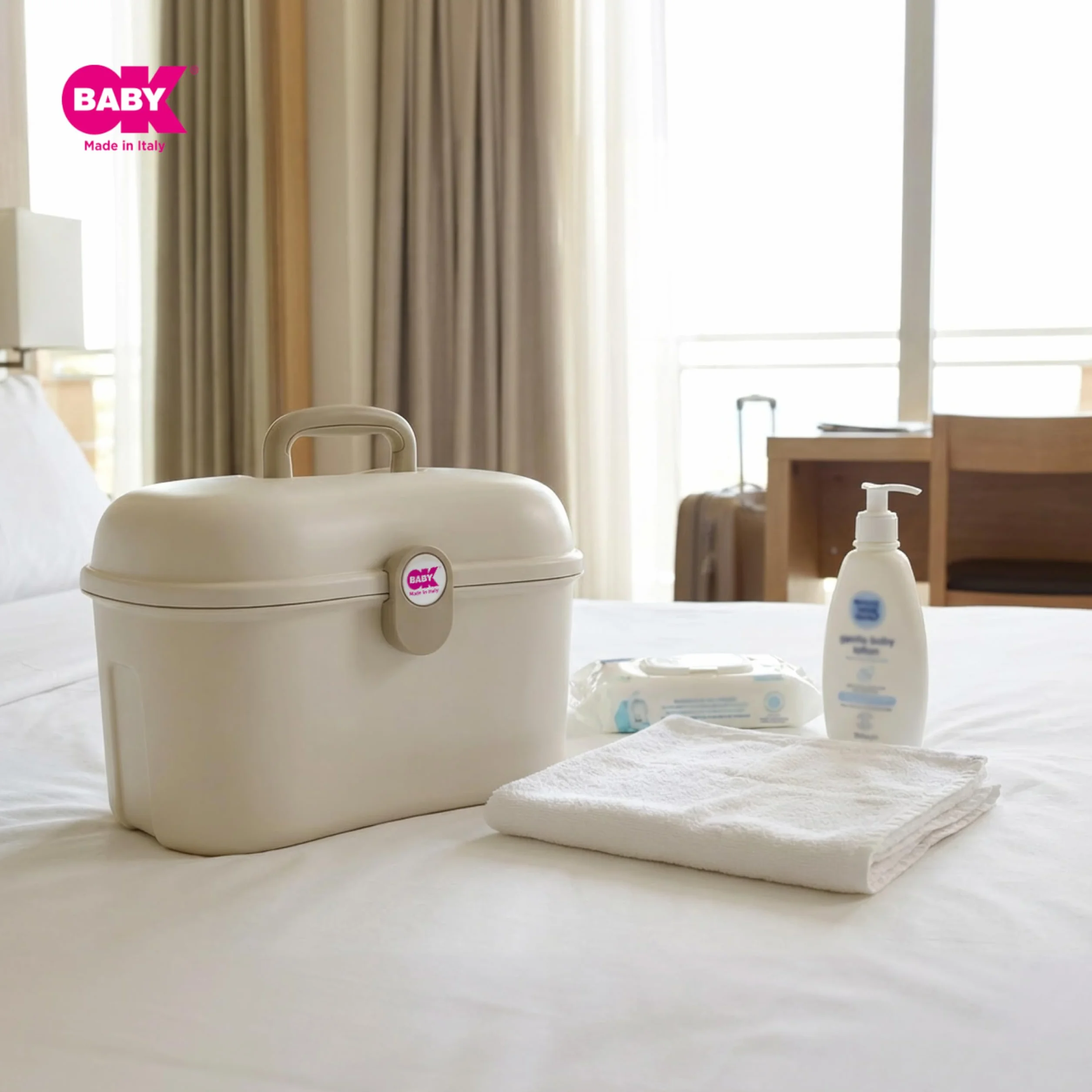 OKBABY Beauty Care - Kosmetikkoffer zur Aufbewahrung von Badeutensilien für Babys - Weiss