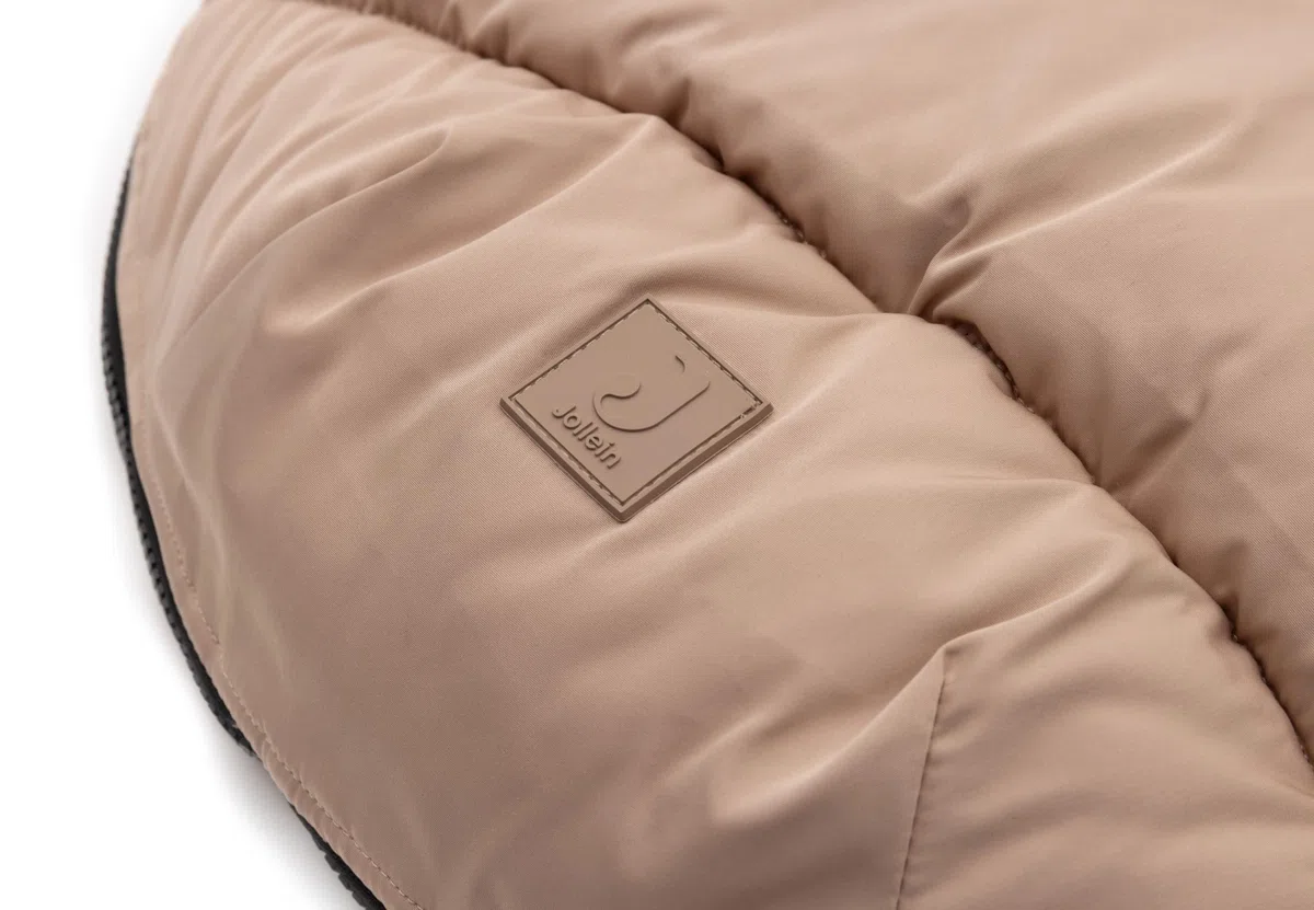 Jollein Fußsack Puffed - Biscuit - Für Babyschale Kinderautositz Gruppe 0+ und Kinderwagen - Für 3-Punkt- und 5-Punkt-Gurt
