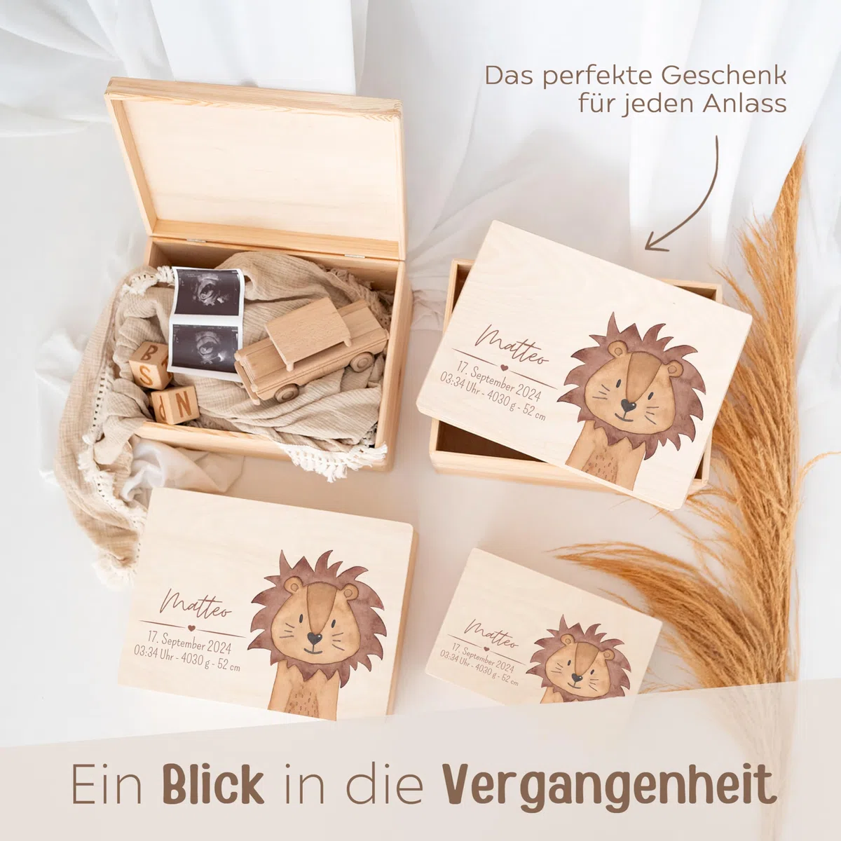 wunderwunsch - Personalisierte Erinnerungskiste Baby mit Spezial-Druck - Baby Erinnerungsbox - Erinnerungskisten aus Holz - Geschenk zur Geburt (Löwe, M flach-Klappdeckel)