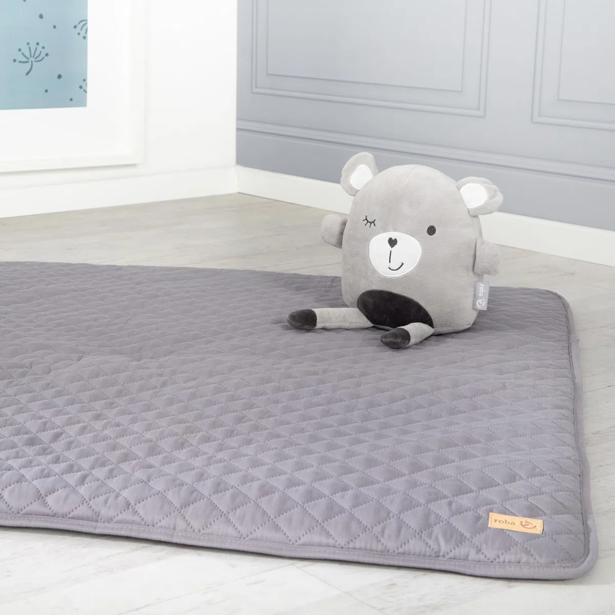 roba Krabbeldecke "roba Style" - 100 x 100 cm - Spieldecke gesteppt für Babys & Kleinkinder - Pflegeleichtes & schmutzabweisendes Material - Anthrazit