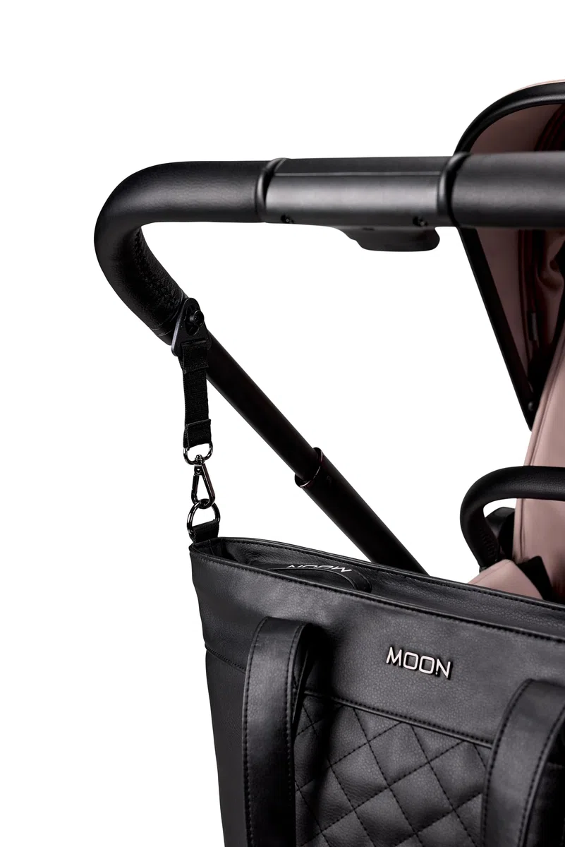MOON Wickeltasche V-Shape black leather