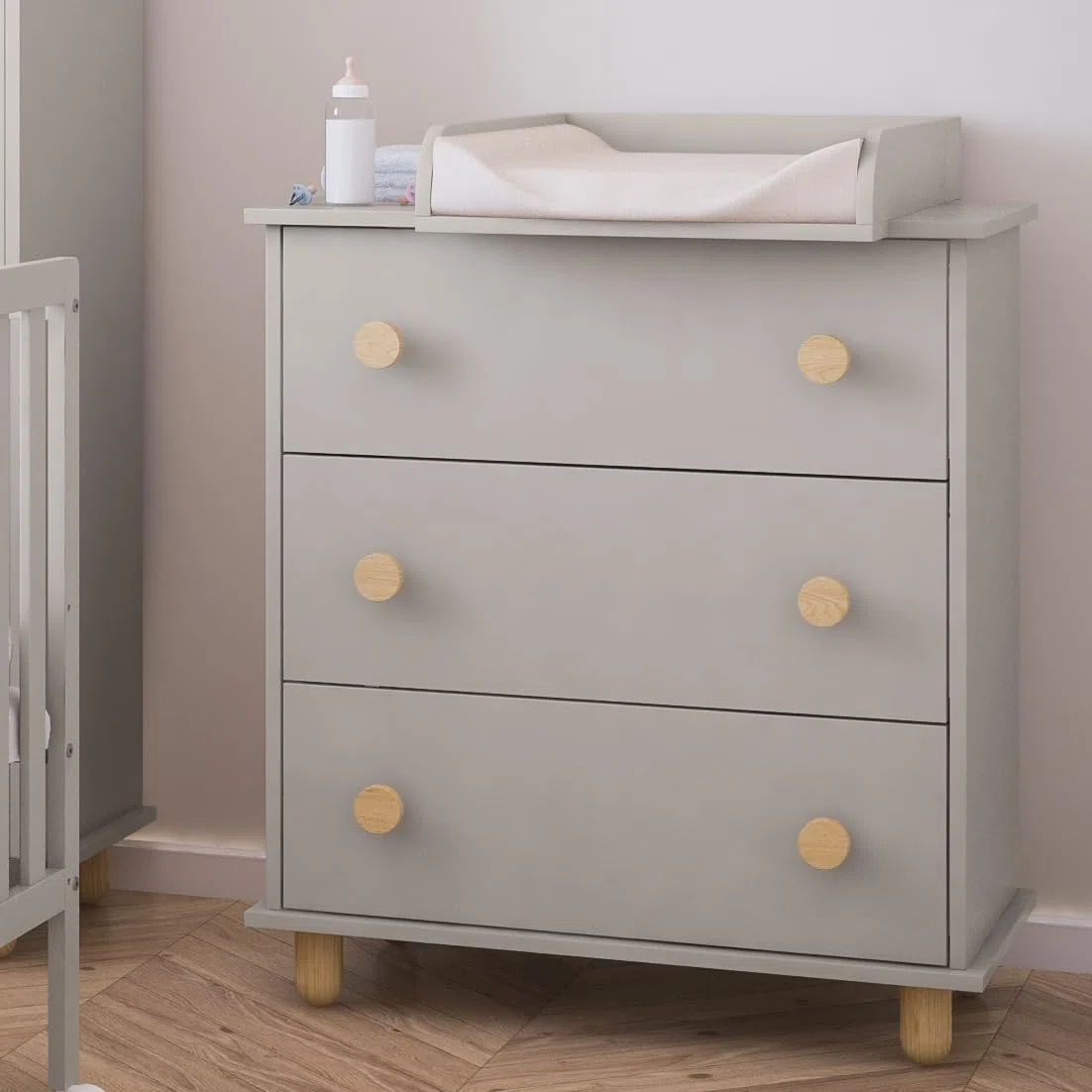 zee Kaschmir Wickelkommode 83x93x48 cm LUMI mit Wickelaufsatz 3 Schubladen Kommode Babyzimmer mit Vollauszug Schubladen Griffe und Füße aus Massivem Buchenholz