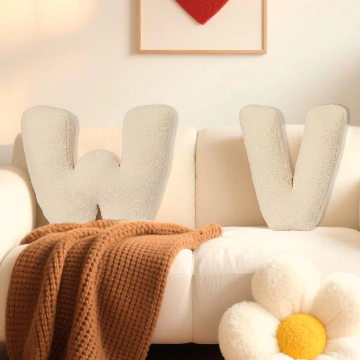 Buchstabekissen, Kissen als Buchstaben, Waschbar Langlebig Buchstabe Kissen, Kuschelkissen Kinder Buchstabeform Dekokissen Kopfkissen Zierkissen, Kuschelige Kissen Buchstaben (J,40x35x10 cm)
