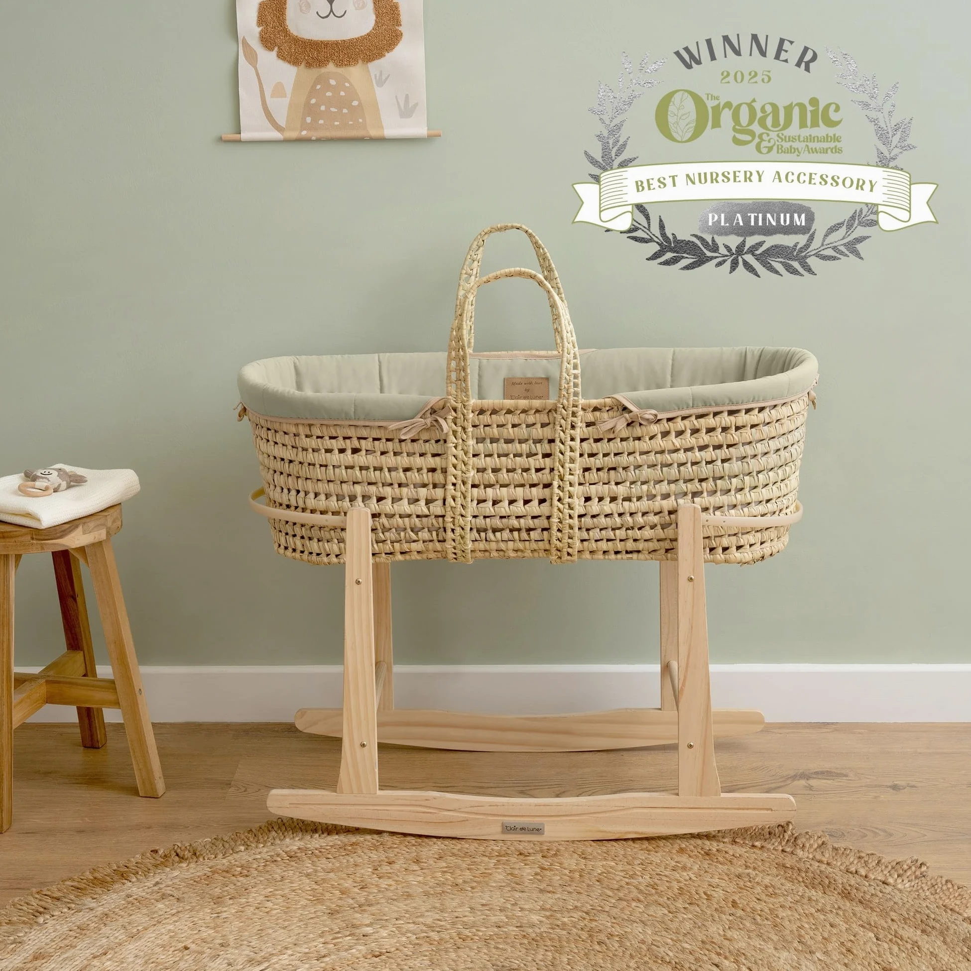 Clair de Lune Bio-Palme Moseskorb mit natürlichem Schaukelständer, preisgekrönter Baby-Stubenwagen 75 x 28 cm (Salbeigrün)