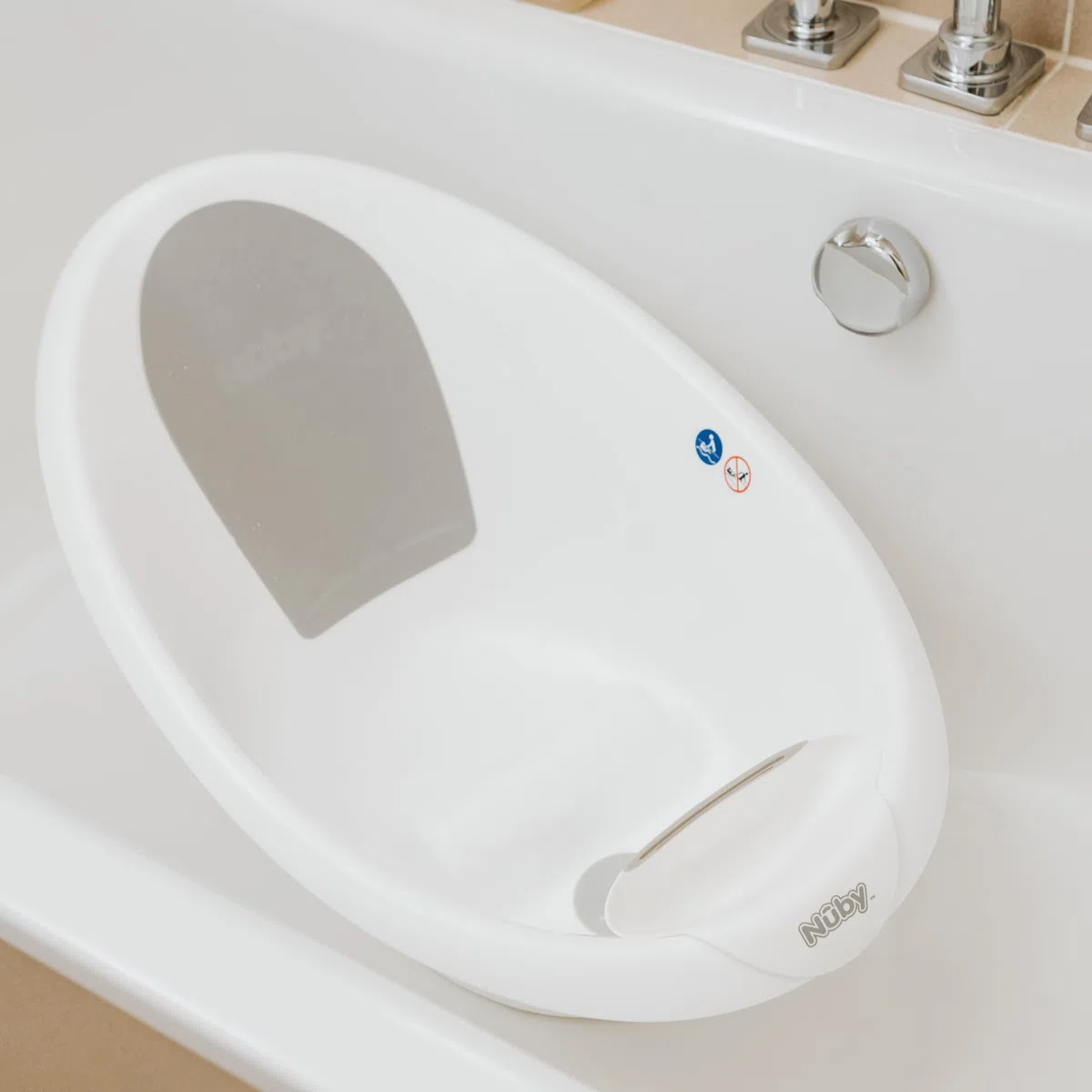 Nuby Sit Up Badewanne Babywanne ab 0 Monaten Compact Bath Weiß