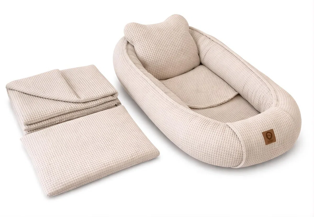 Babynestchen Neugeborene – 5-teiliges Baby Set mit Babynest aus Waffelpique Baumwolle – Nestchen Baby für Babybett & Kinderbett – Babykokon Tragbar – OEKO-TEX zertifiziert – Zubehör Babybett - Sand