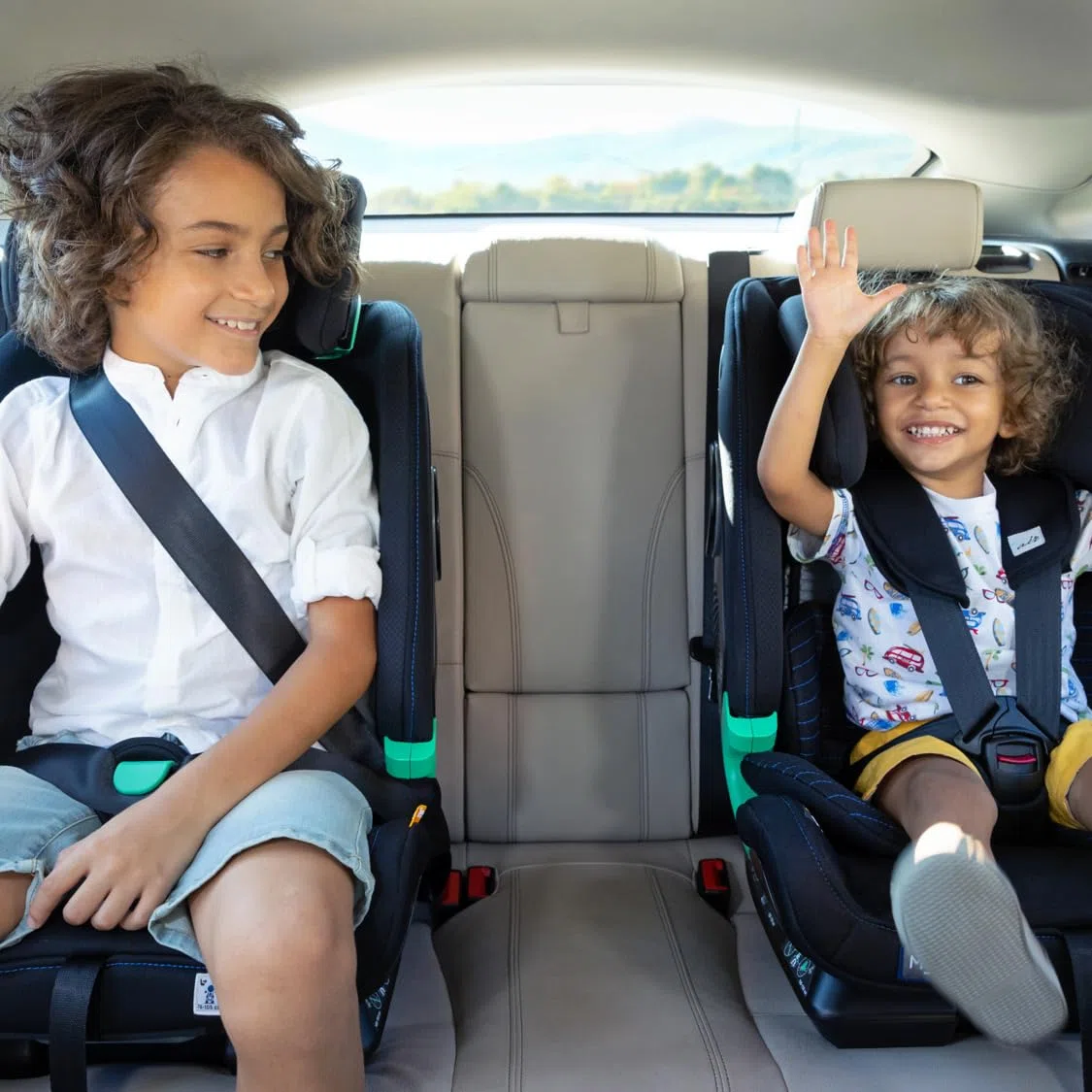 Chicco MySeat, Autositz, mit Isofix-System, Verwendung mit Integrierten Gurten mit Autogurten, Liegend, Höhenverstellbar, ECE R 129/03 - L Size Zugelassen, 76-150cm, ab 15 Monaten