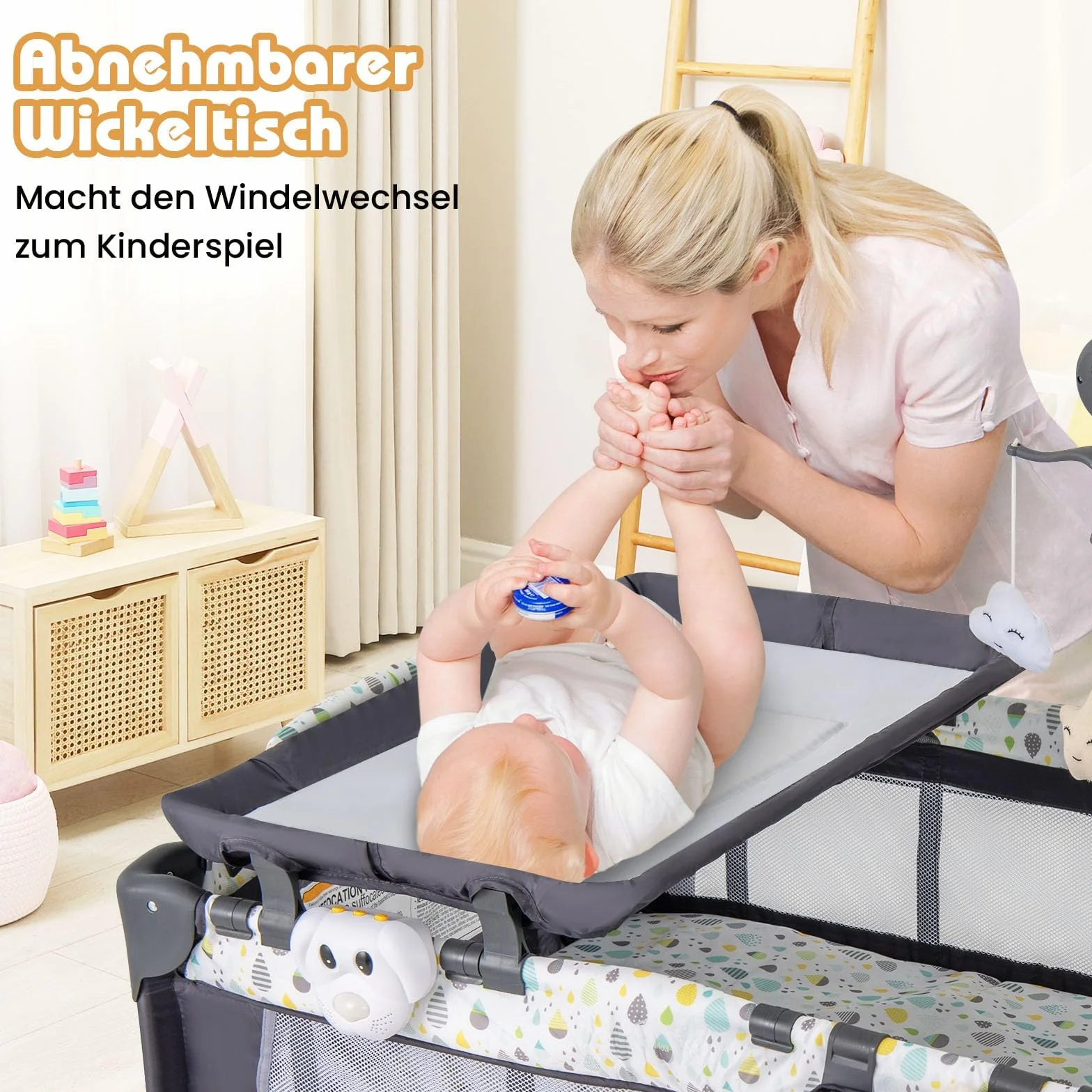 COSTWAY 3 in 1 Beistellbett klappbar, Reisebett mit Matratze, Hängespielzeug, Spieluhr, Wickeltisch & Tragetasche, 2 Ebene Babybett mit Rollen für Baby bis 36 Monaten (Beige)