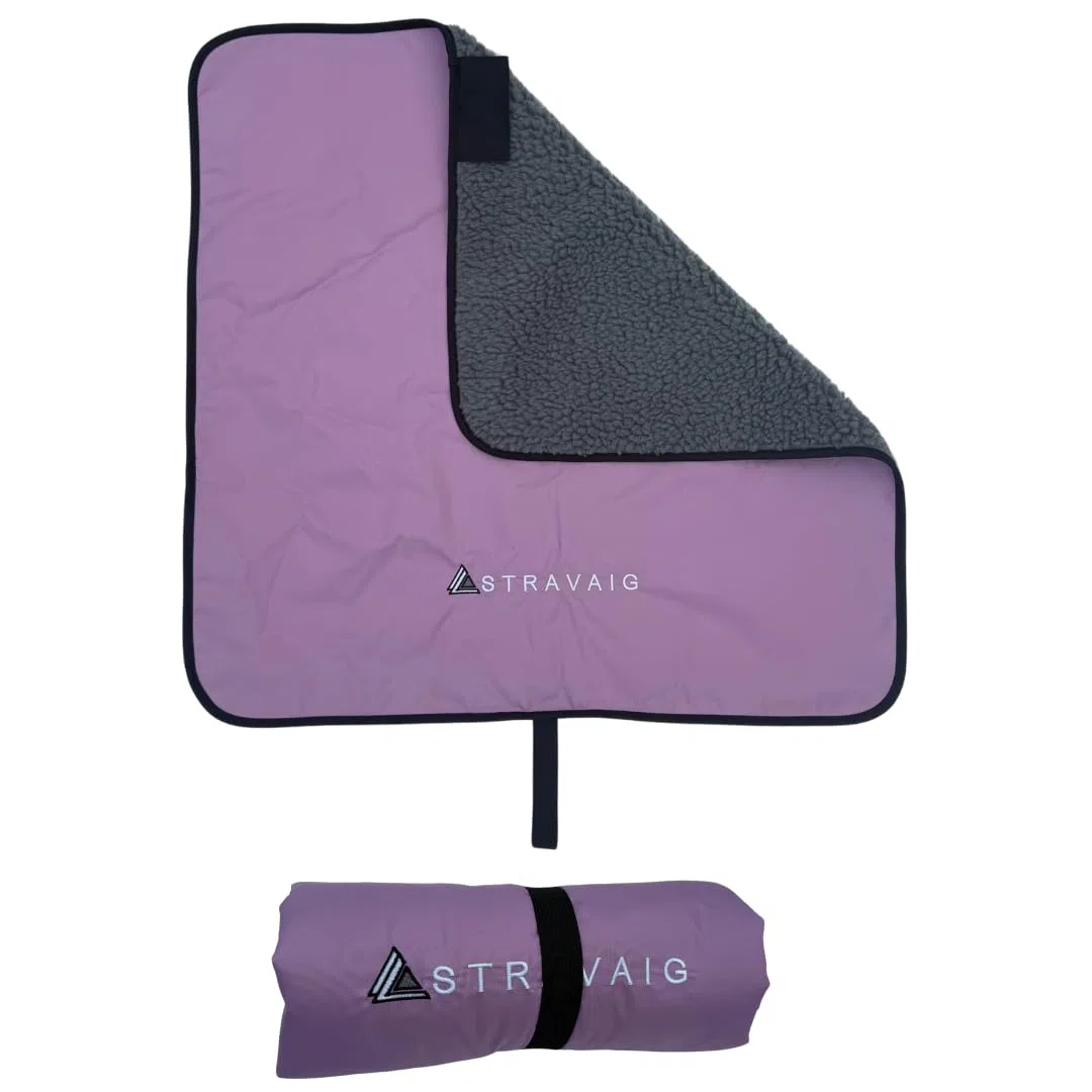 Wasserdichte Wickelunterlage für Outdoor-Wechsel Kompakte, weiche und wasserabweisende Wickelunterlage mit Tragegurt für Wassersport und Outdoor-Aktivitäten 60 cm x 60 cm (Flieder)