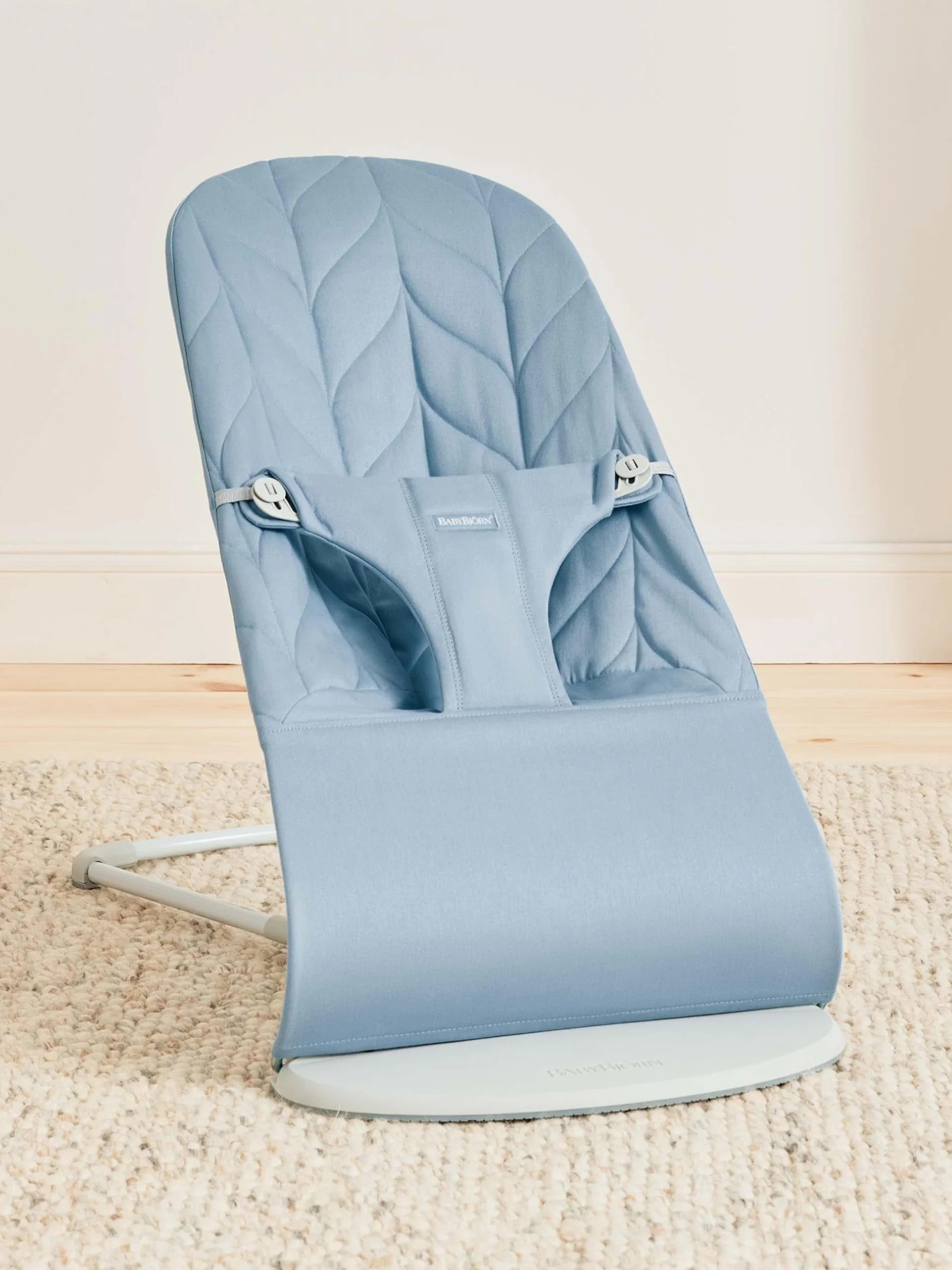 BabyBjörn Babywippe Bliss, Gewebt, Blütenblatt-Steppung, Blau