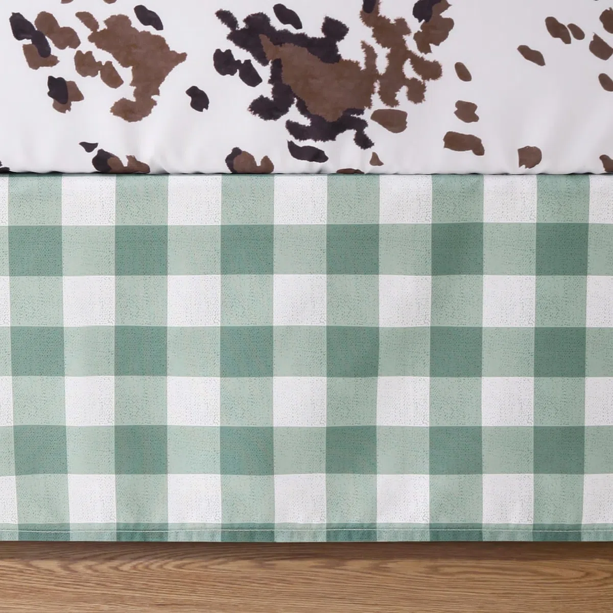 The Peanutshell 3-teiliges Baby-Bettwäsche-Set für Jungen und Mädchen – Neugeborene, Säuglings- und Kleinkind-Kinderzimmer-Bettwäsche-Set Dekor mit Spannbetttuch, Staub-Rüschendecke – Boho Farm