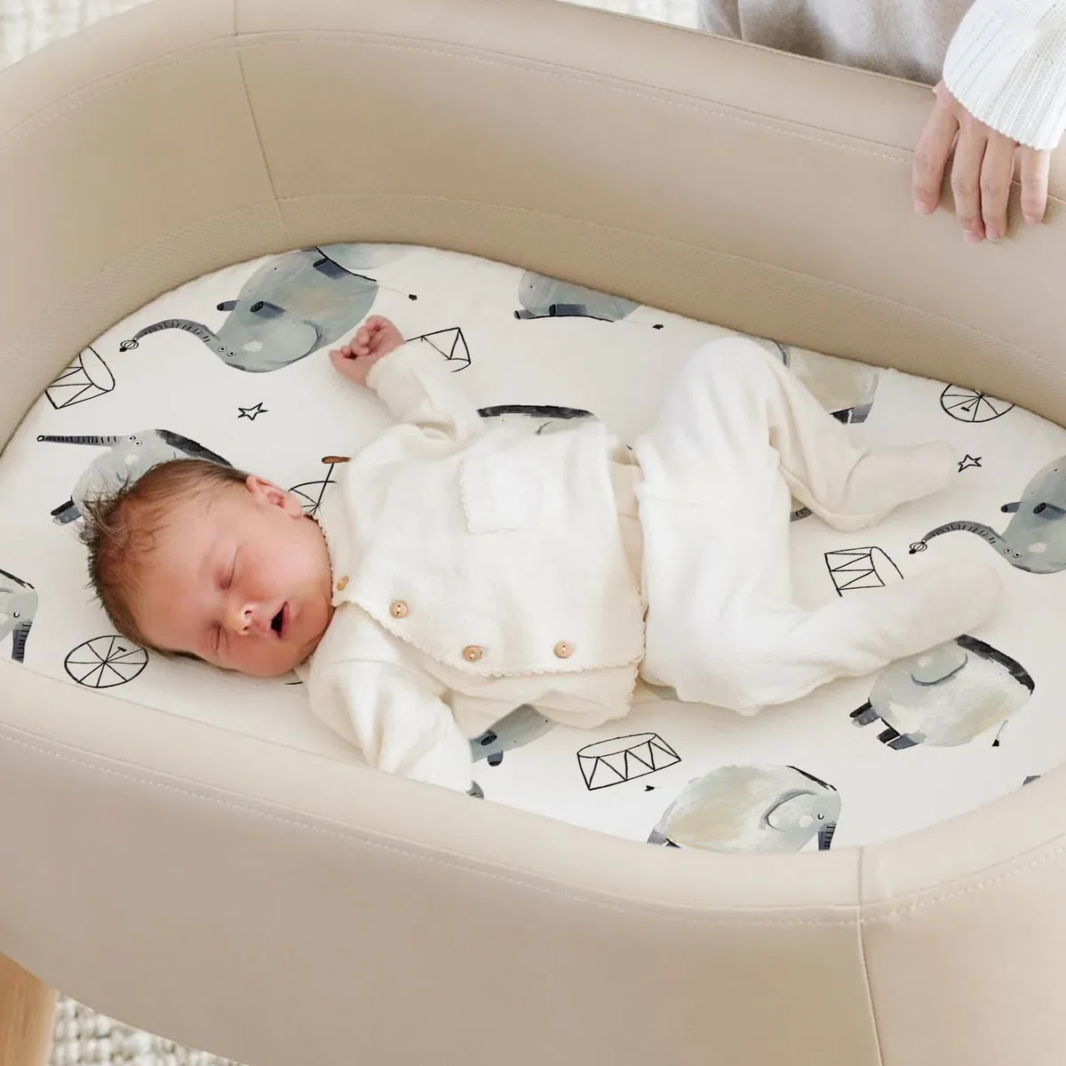Dehnbares, ultraweiches Spannbettlaken-Set, 2 Stück, universell passend für Stubenwagen, Babywiege, Babywiege, Moseskorb, oval, rechteckig, sicher und anschmiegsam, 2 Stück