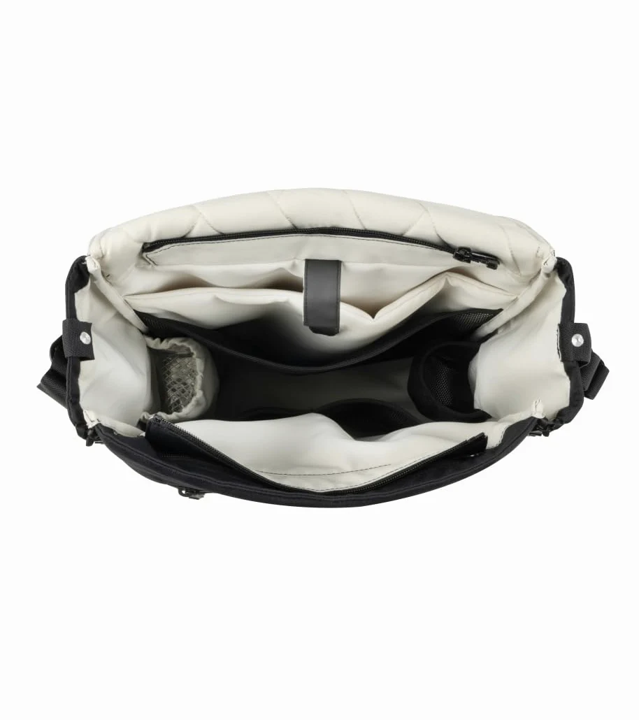 Maxi-Cosi Wickelrucksack, Platz für alles, Praktisch für unterwegs, XL-Wickelunterlage, Kapazität von 19,5l, Windeltasche, Ink Black