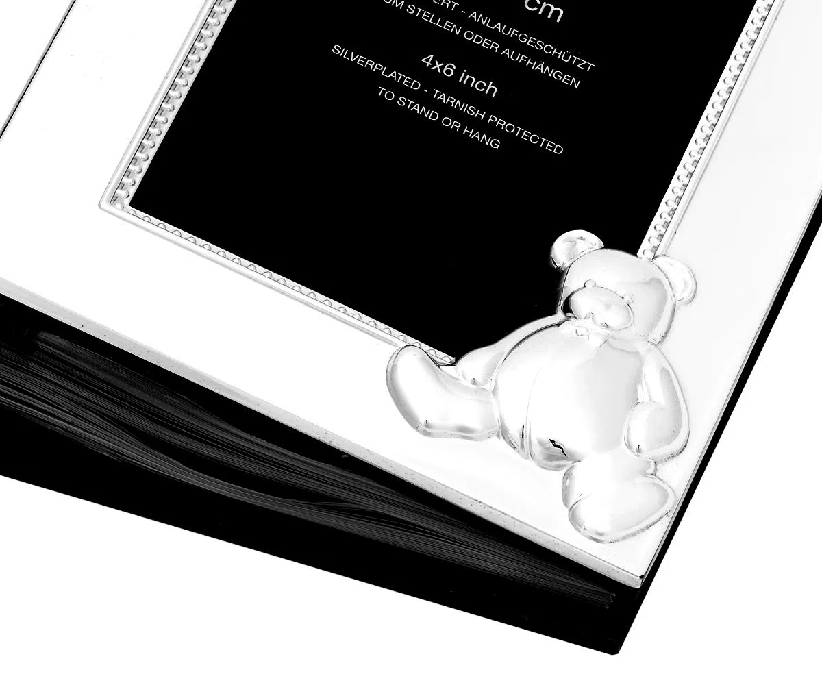 Design Baby Fotoalbum versilbert inklusive Gravur Kinderalbum mit Widmung Fotobuch für 100 Bilder Format 10x15 mit Wunschgravur Geschenk zur Taufe