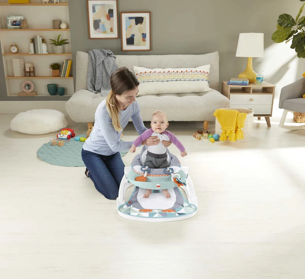 Fisher-Price HBF27 - Bodensitz mit Tablett - Pinguininsel, tragbarer Kleinkindersitz mit Tablett und Spielzeug mit Tiermotiven, für Babys und Kleinkinder