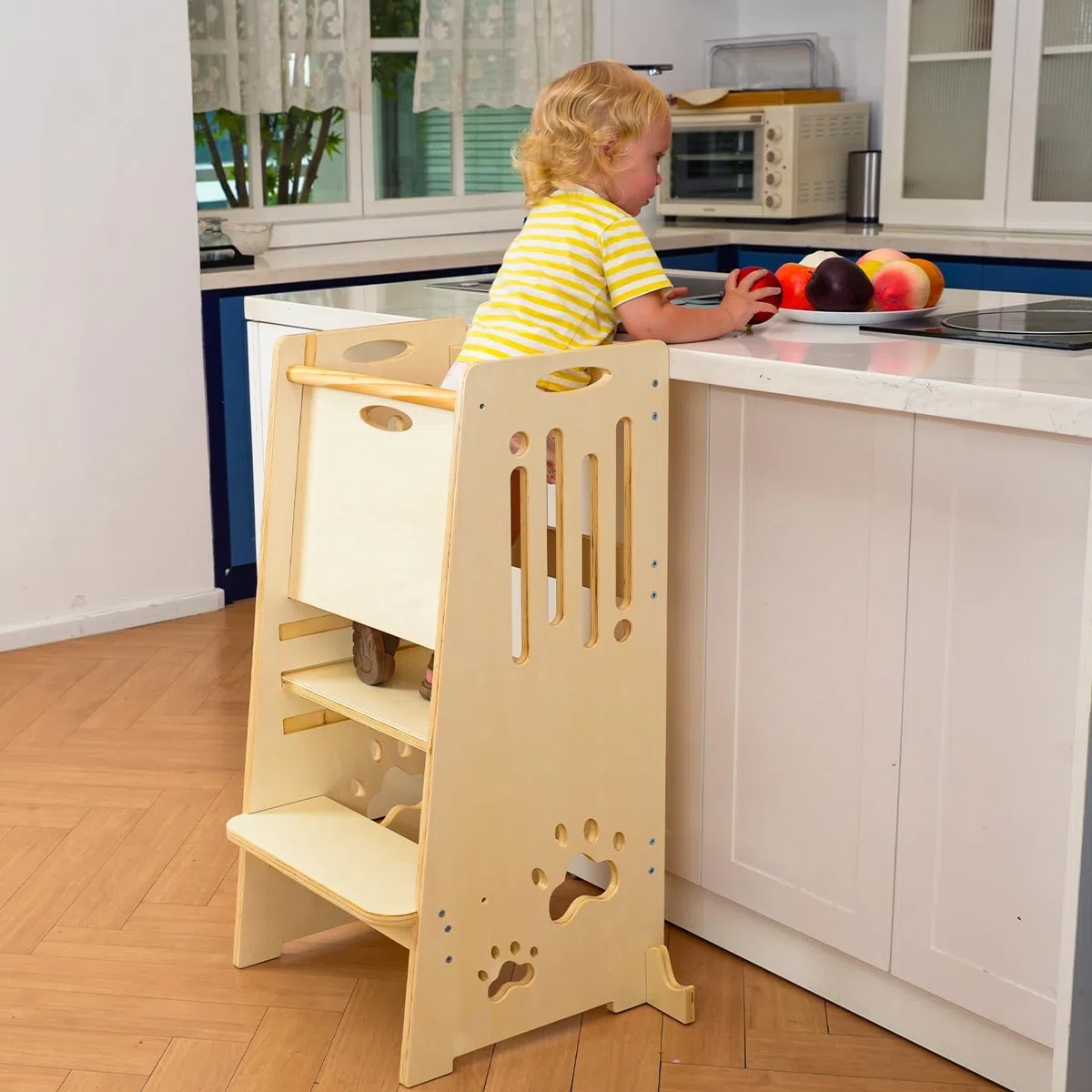 Kleinkind Tritthocker Kinderhocker, Höhenverstellbar (Naturfarbe) | Sicher & Stabiler Toddler Tower & Lernhocker ab 1 Jahr | Mit Sicherheitsbarriere, Kippschutz & Höhenverstellbar