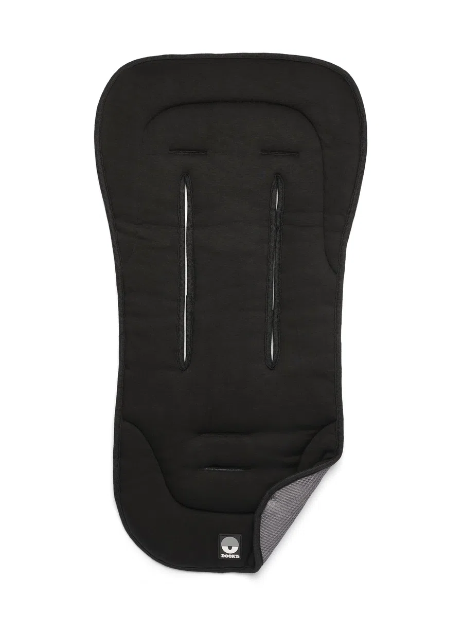Dooky Sitzauflage Kinderwagen, Buggy Sitzauflage, universal mit Gurtöffnungen, 3D-Mesh temperaturregulierend, waschbar & schnelltrocknend, rutschfeste Unterseite, für Kinderwagen & Autositz, Schwarz