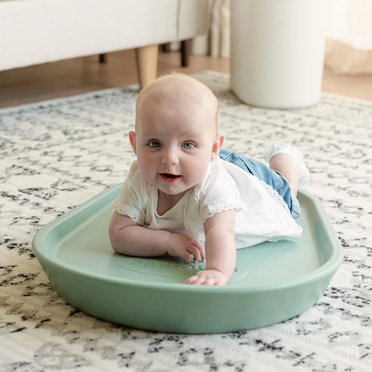 Shnuggle Squishy Baby-Wickelunterlage, weiches und warmes Schaumstoff-Material ist schöner für Babys, perfekt für Windeln, rutschfest, leicht zu reinigen, abwischbar, elfenbeinfarben