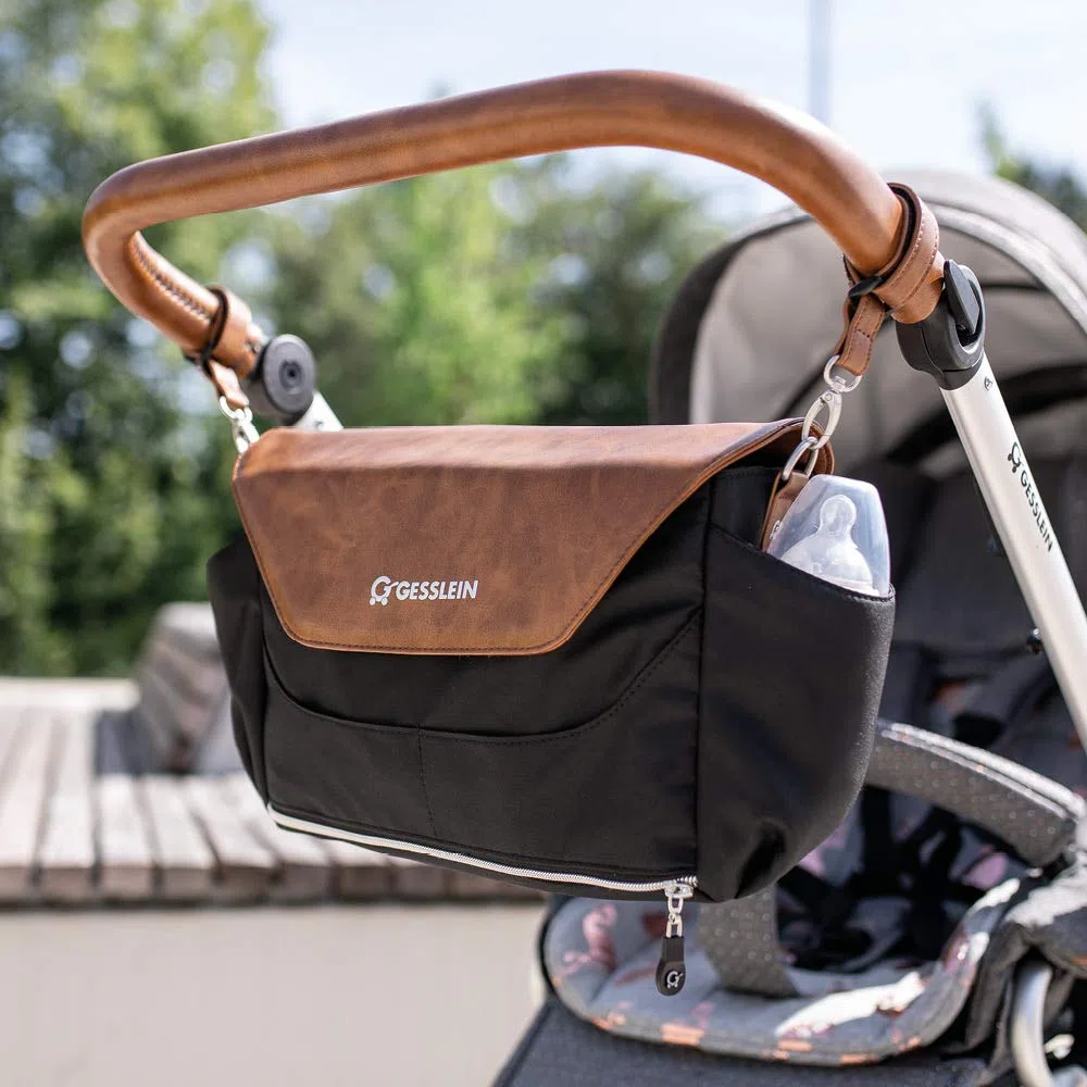 Gesslein Praktischer Organizer für den Kinderwagen in Lederoptik, tabak
