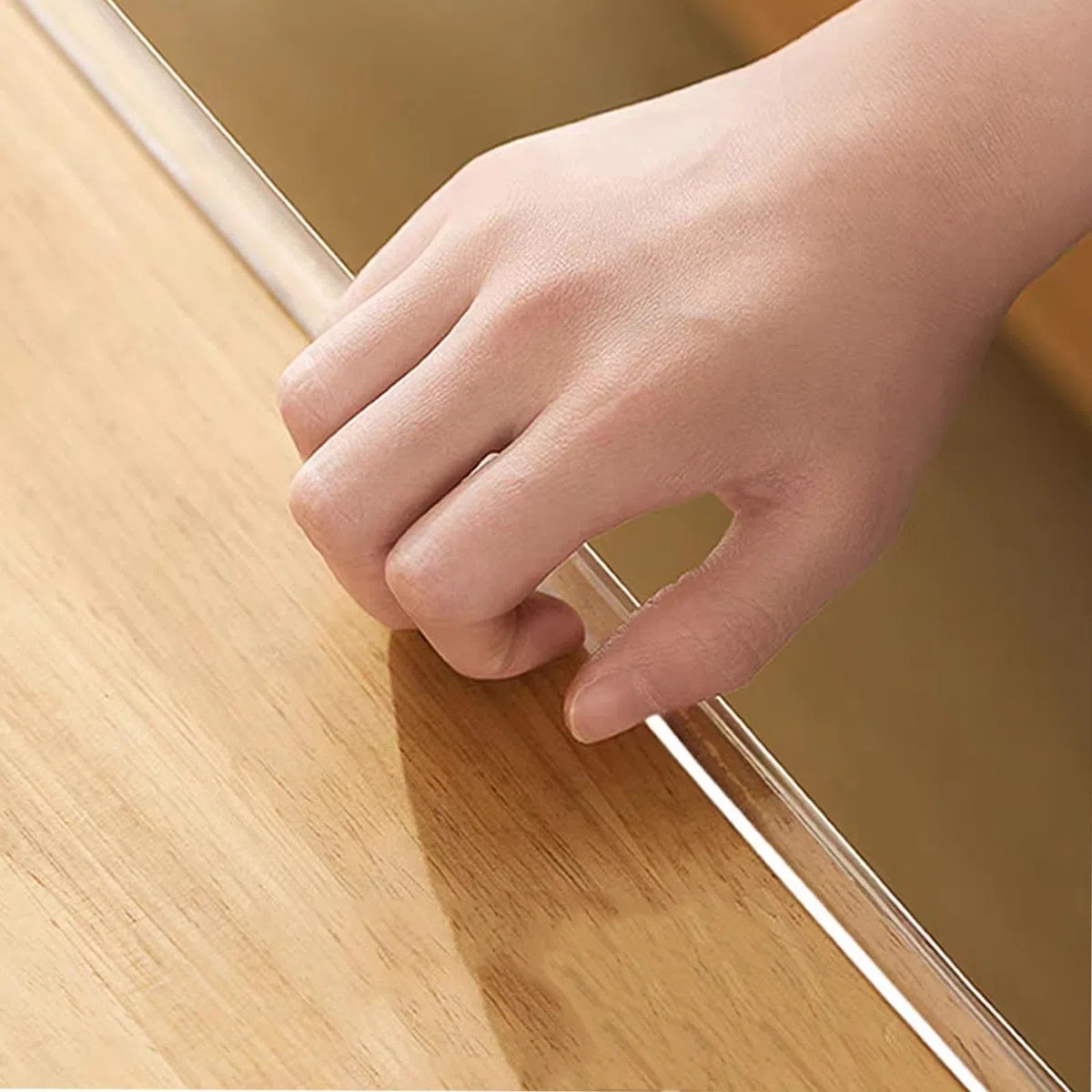Eckkantenschutz, weiches Silikon, Sicherheits-Stoßfänger für Kinder, transparent, Möbel-Eckenschutz, 1,5 cm breit, kindersichere Lösung (6 m)