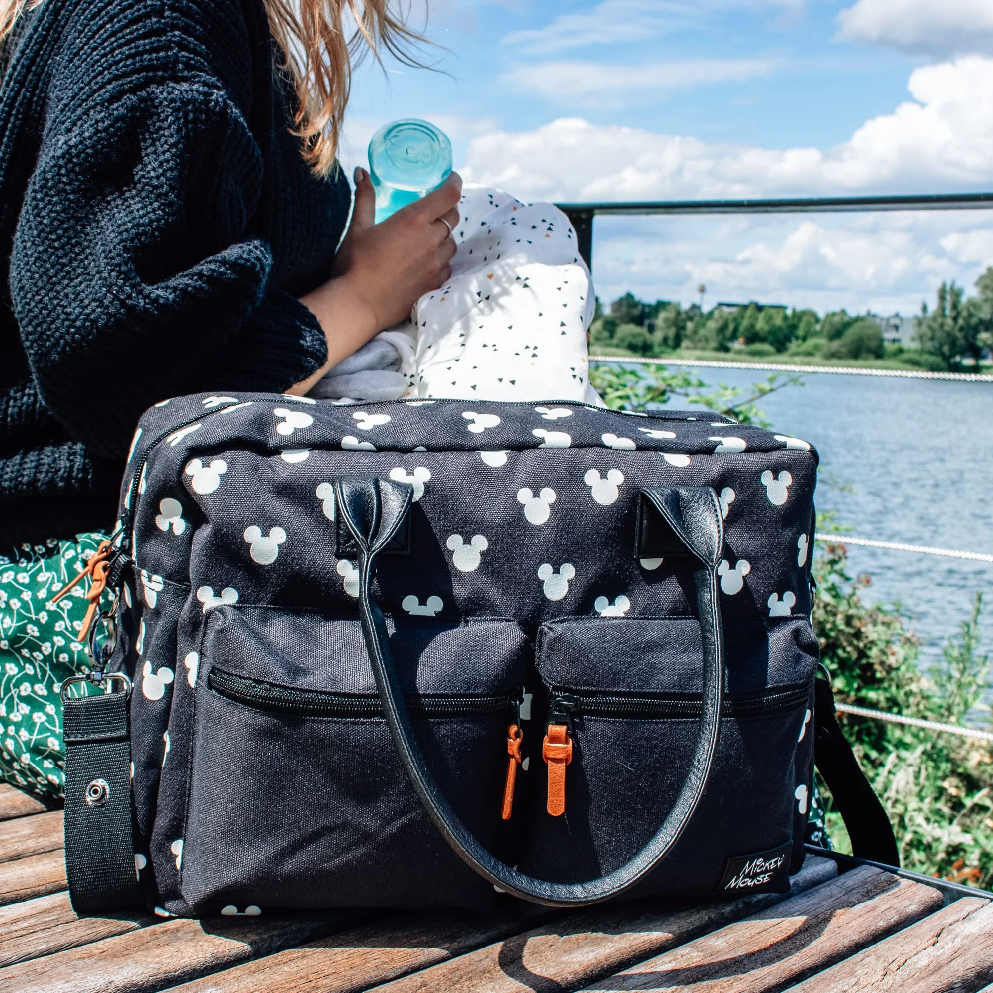 Mickey Mouse Endless Imagination | Wickeltasche | Hergestellt aus robustem und auslaufsicherem Polyester | Ideal für unterwegs | Grey Schwarz -Einheitsgröße