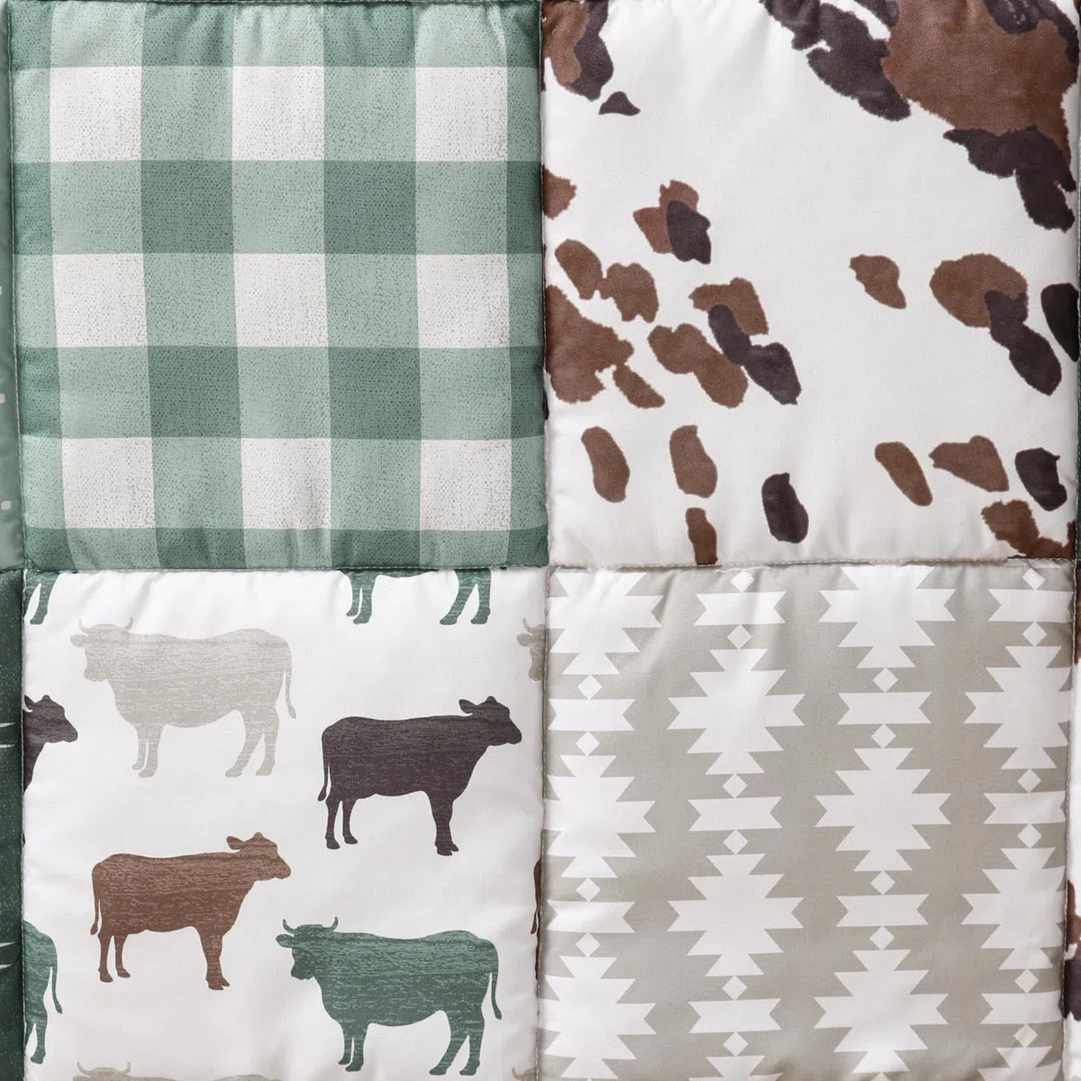 The Peanutshell 3-teiliges Baby-Bettwäsche-Set für Jungen und Mädchen – Neugeborene, Säuglings- und Kleinkind-Kinderzimmer-Bettwäsche-Set Dekor mit Spannbetttuch, Staub-Rüschendecke – Boho Farm