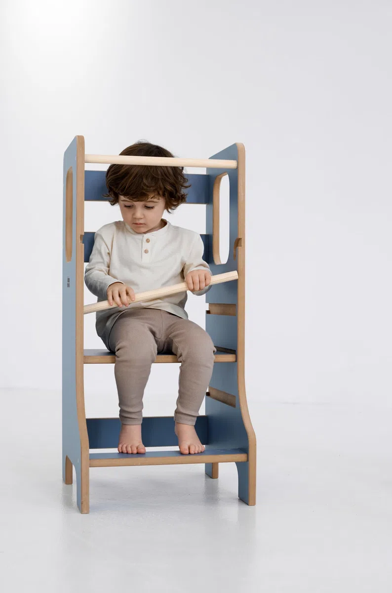 Kindersicherer Lernturm | Verstellbarer Montessori-Küchenhelfer blau | Montessori Küchenhelfer | Lernturm blau aus Holz | Holzplattform | Kinder Küchen Treppe