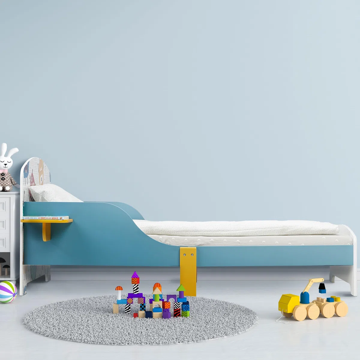 Relaxdays Kinderbett kleine Monster, Rausfallschutz, HBT 60x94x143 cm, Lattenrost, Kleinkindbett, Ablage, MDF, blau/weiß