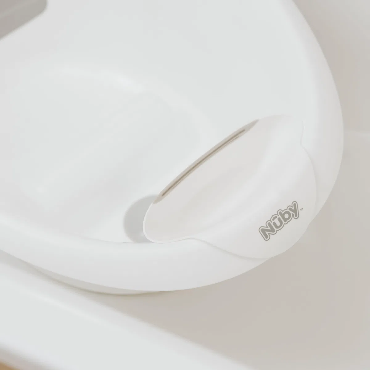 Nuby Sit Up Badewanne Babywanne ab 0 Monaten Compact Bath Weiß