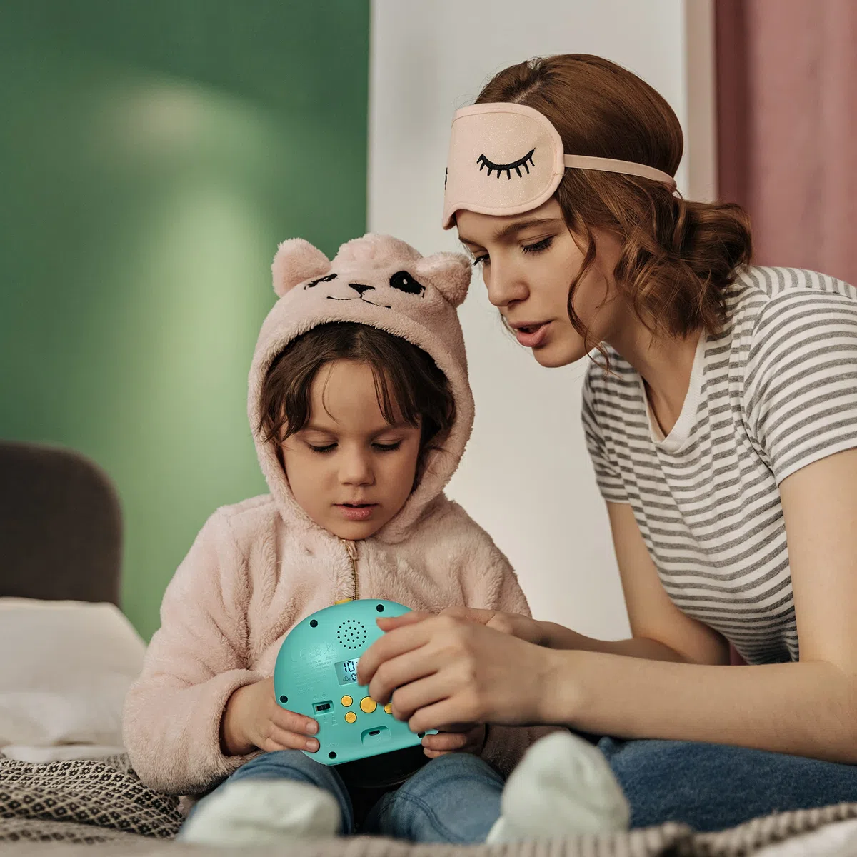 WOW! STUFF CoComelon Schlaftrainer-Uhr von Lullaby Labs hilft Ihrem Kind wissenschaftlich erwiesen, DASS es Schlafenszeit ist und wann es in Ordnung ist, aufzustehen, für Kleinkinder, Mädchen und