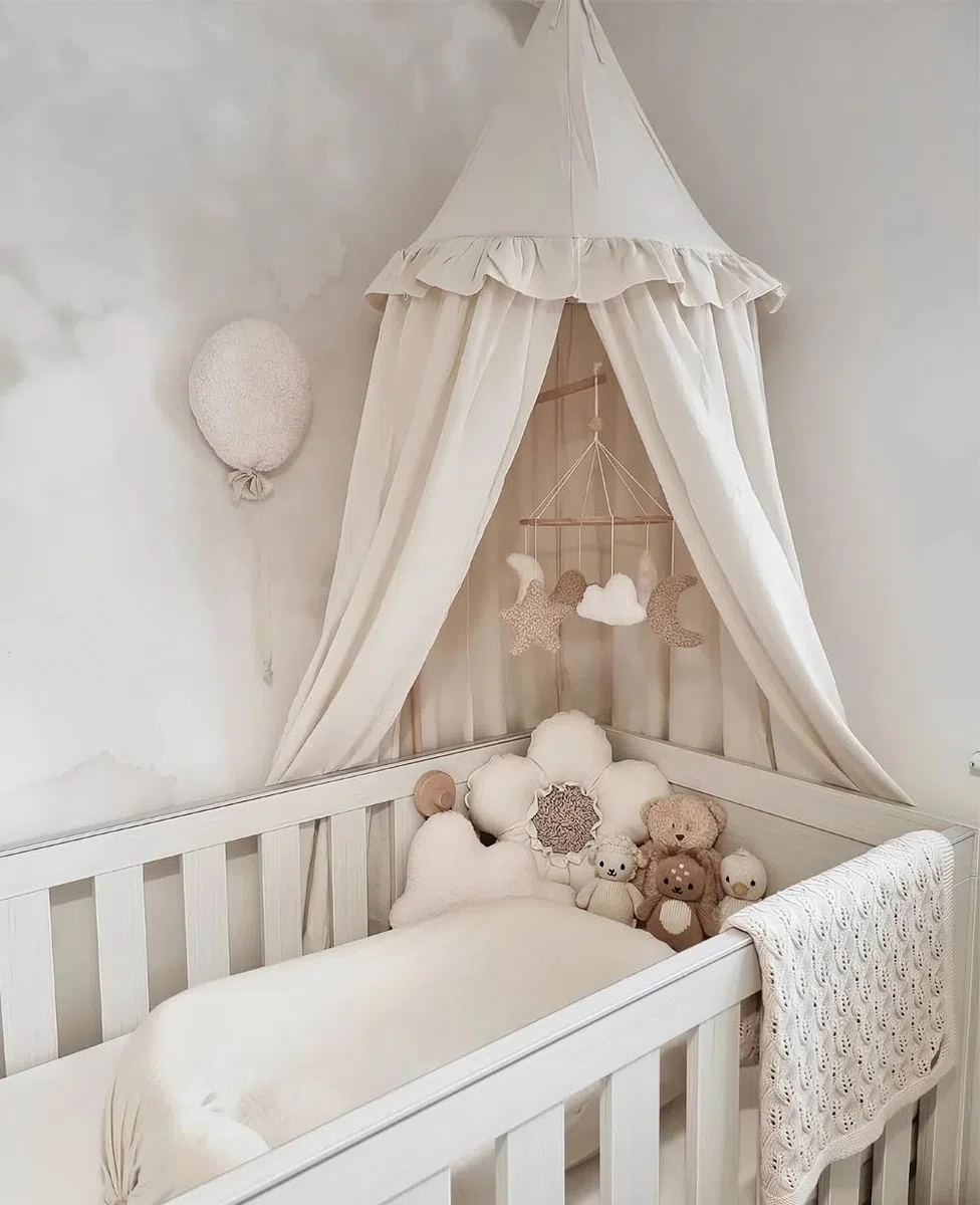 Wonder Space Kinderbetthimmel mit Rüschen, Pastell Neutrale Farbe für Jungen & Mädchen, Hängender Vorhang Moskitonetz für Kinderzimmer Babybett Kleinkinderbett Leseecke Dekoration (Cremefarben)