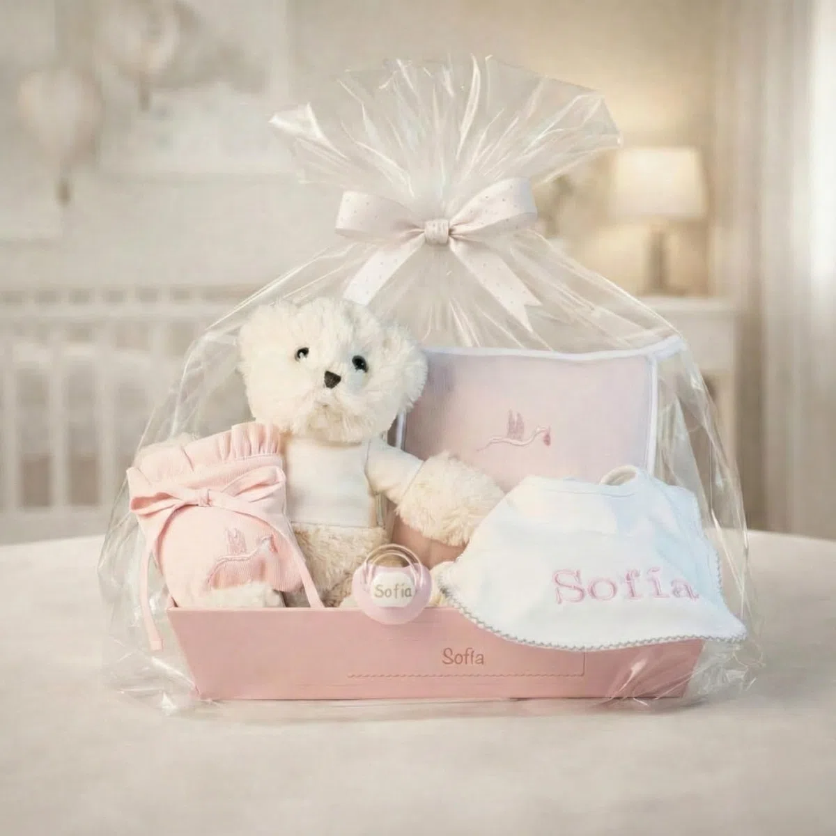 Personalisierter Babykorb, kompletter Qualitätskorb für Neugeborene, Geschenkset für Junge/Mädchen, luxuriöse Präsentation, ideal als Geschenk, Babyparty | BebeDeParis
