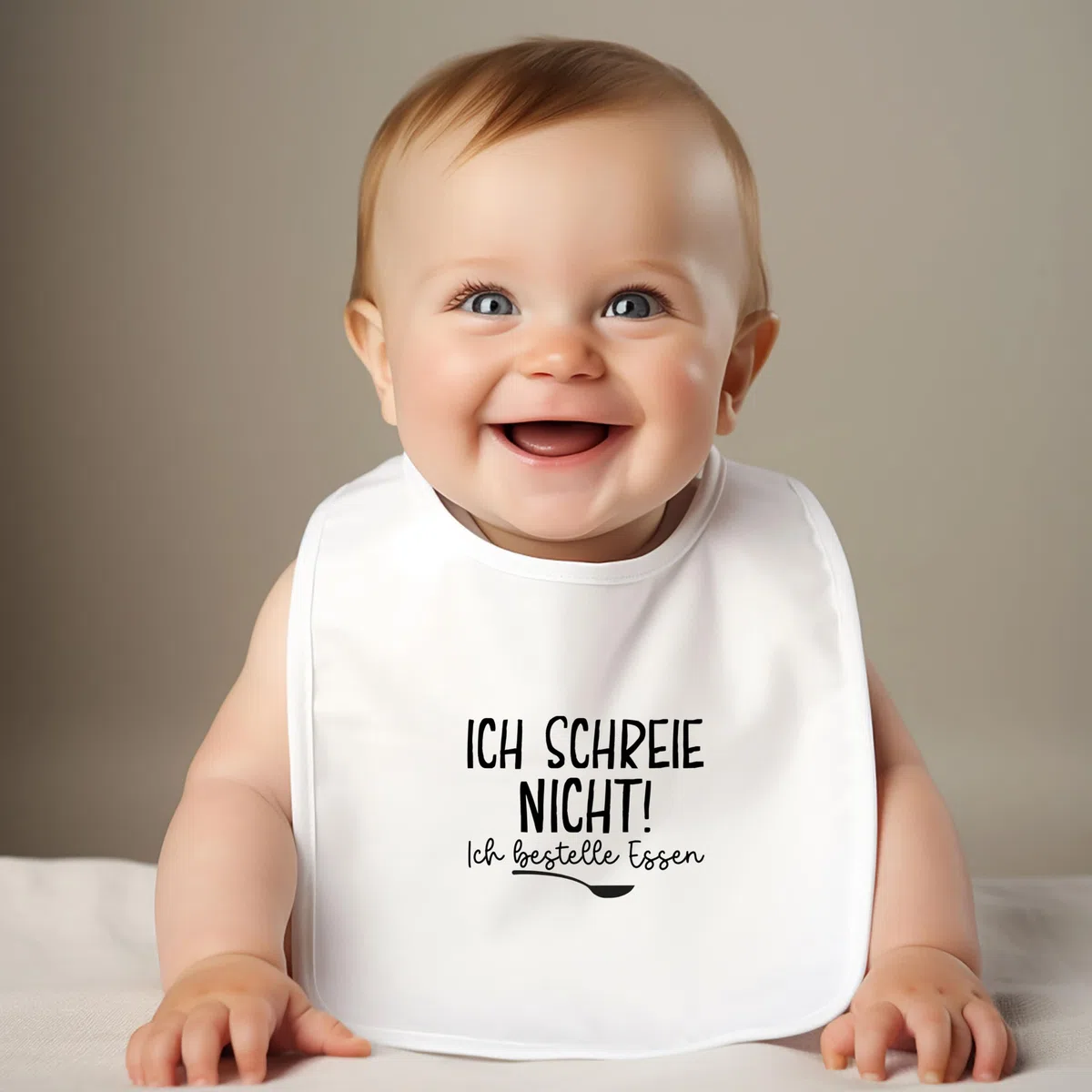 Trend Mama | Windeltorte | Nature Design green | Spruch wählbar | Lätzchen, Kuschelsocken |Geschenk Geburt (Design Ich schreie nicht, ich bestelle Essen)