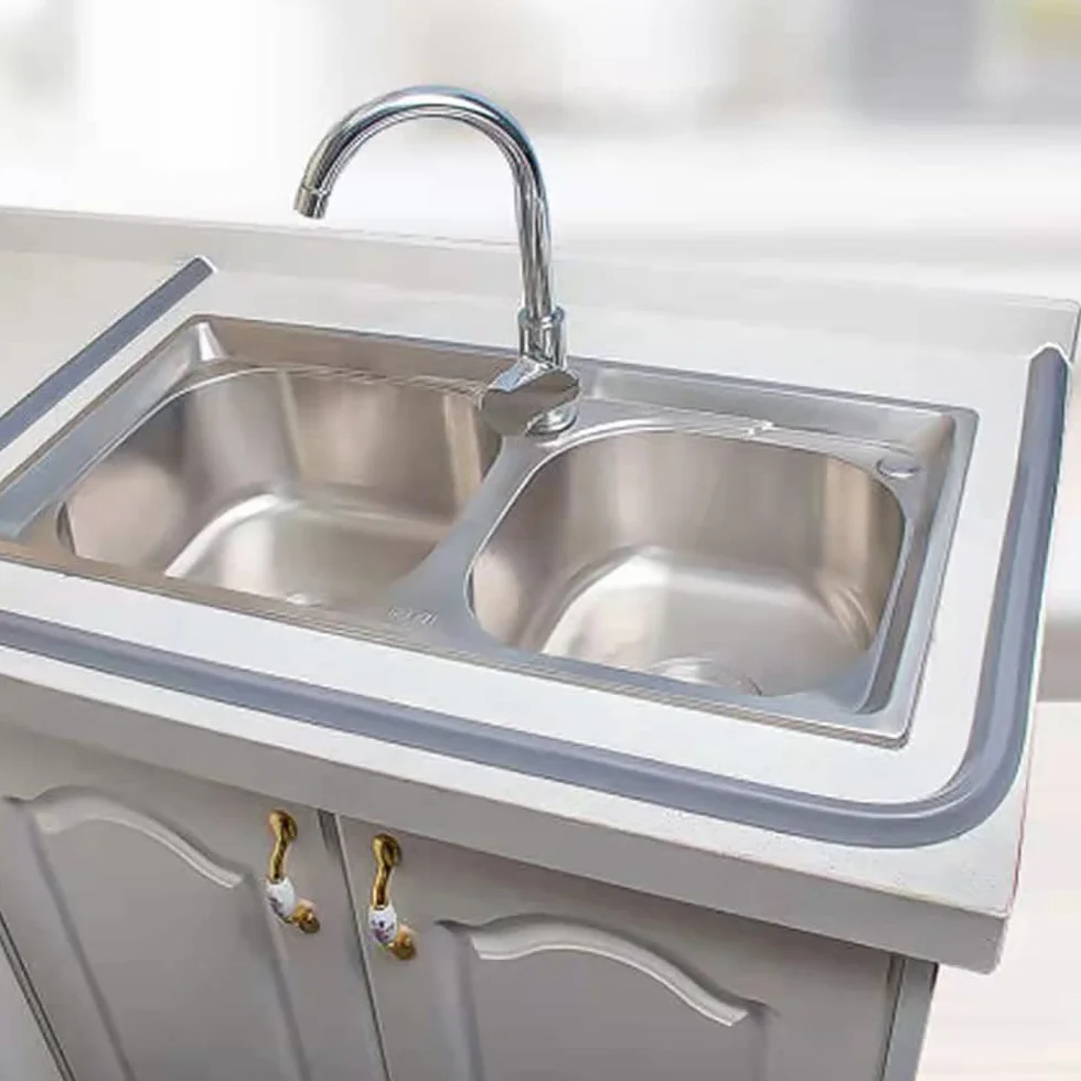Silikon-Dusch-Wasserbarriere-Dichtungsstreifen für Nassräume und Waschbecken, biegbarer Eckenschutz und Wasserhaltestreifen für Arbeitsplatte, transparent, 4 m