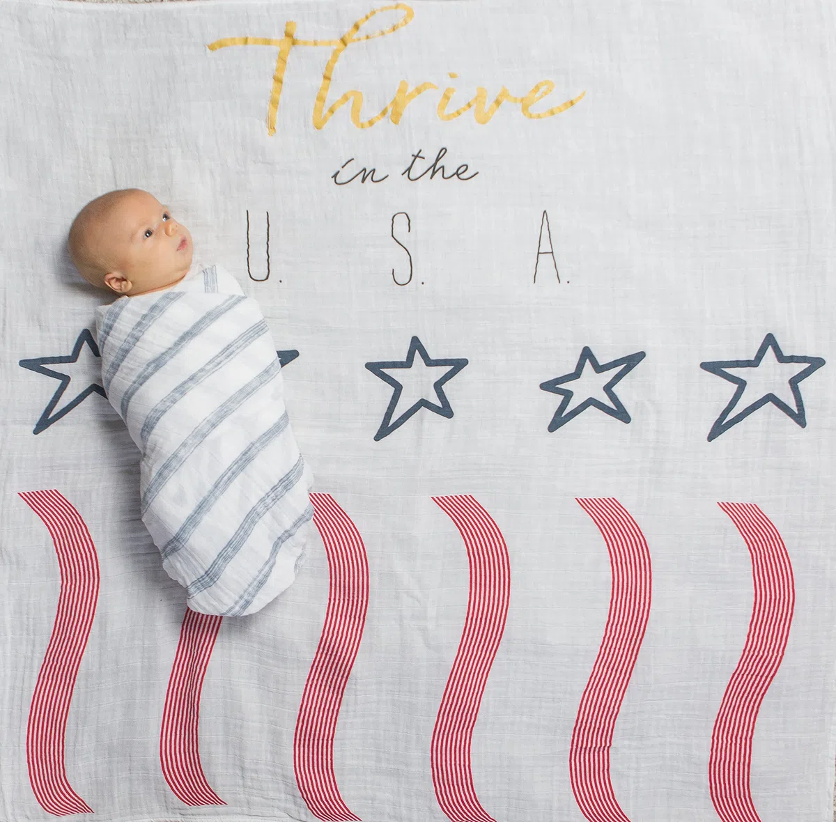 Amazing Baby Swaddle Studio Milestone Musselin-Decken 3er Set Thrive in the USA, Amerikanische Flagge, Denim