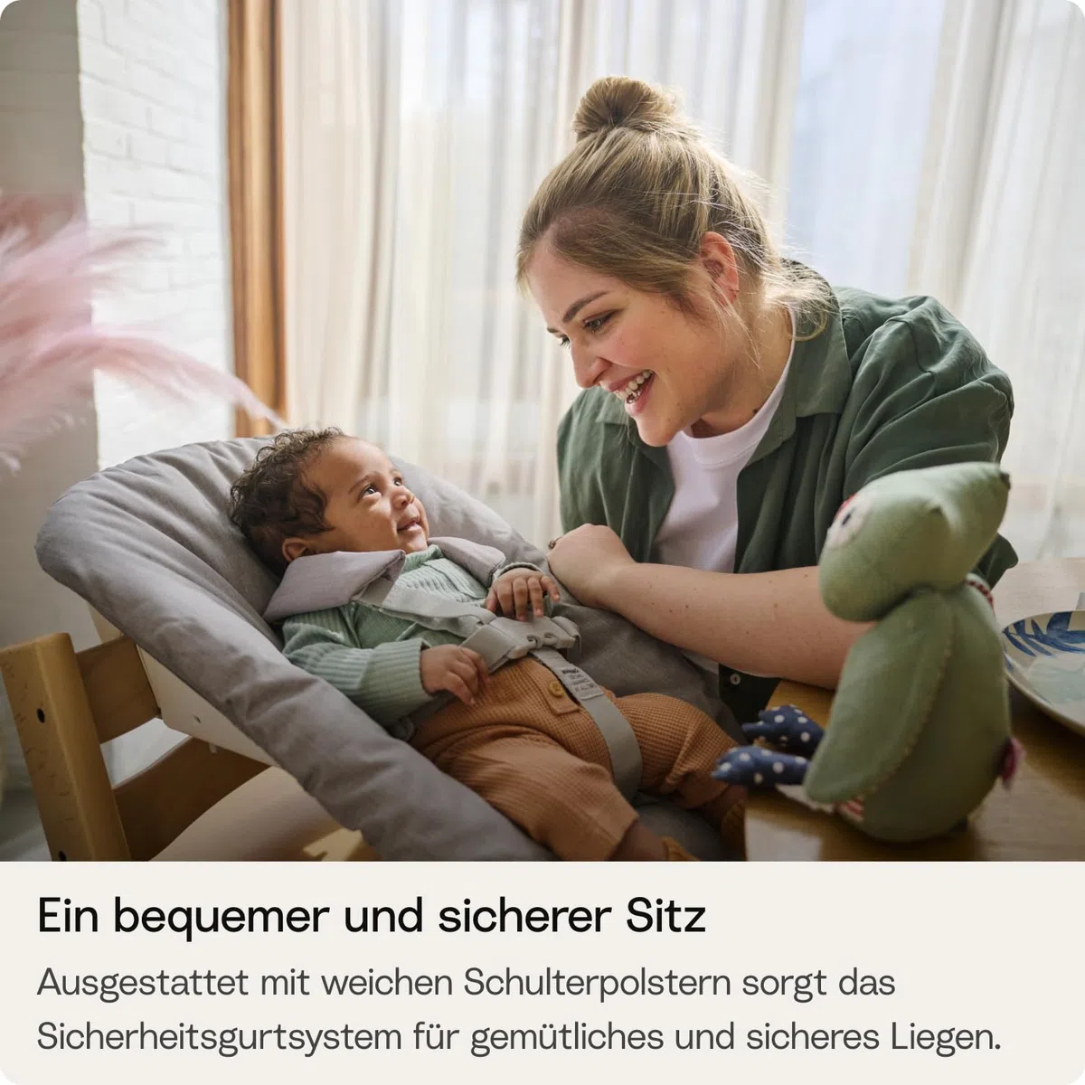 Stokke Tripp Trapp Hochstuhl Glacier Green, inklusive Stuhl und Babyset 2 mit Babyset, sicher, verstellbar, ergonomisches Design
